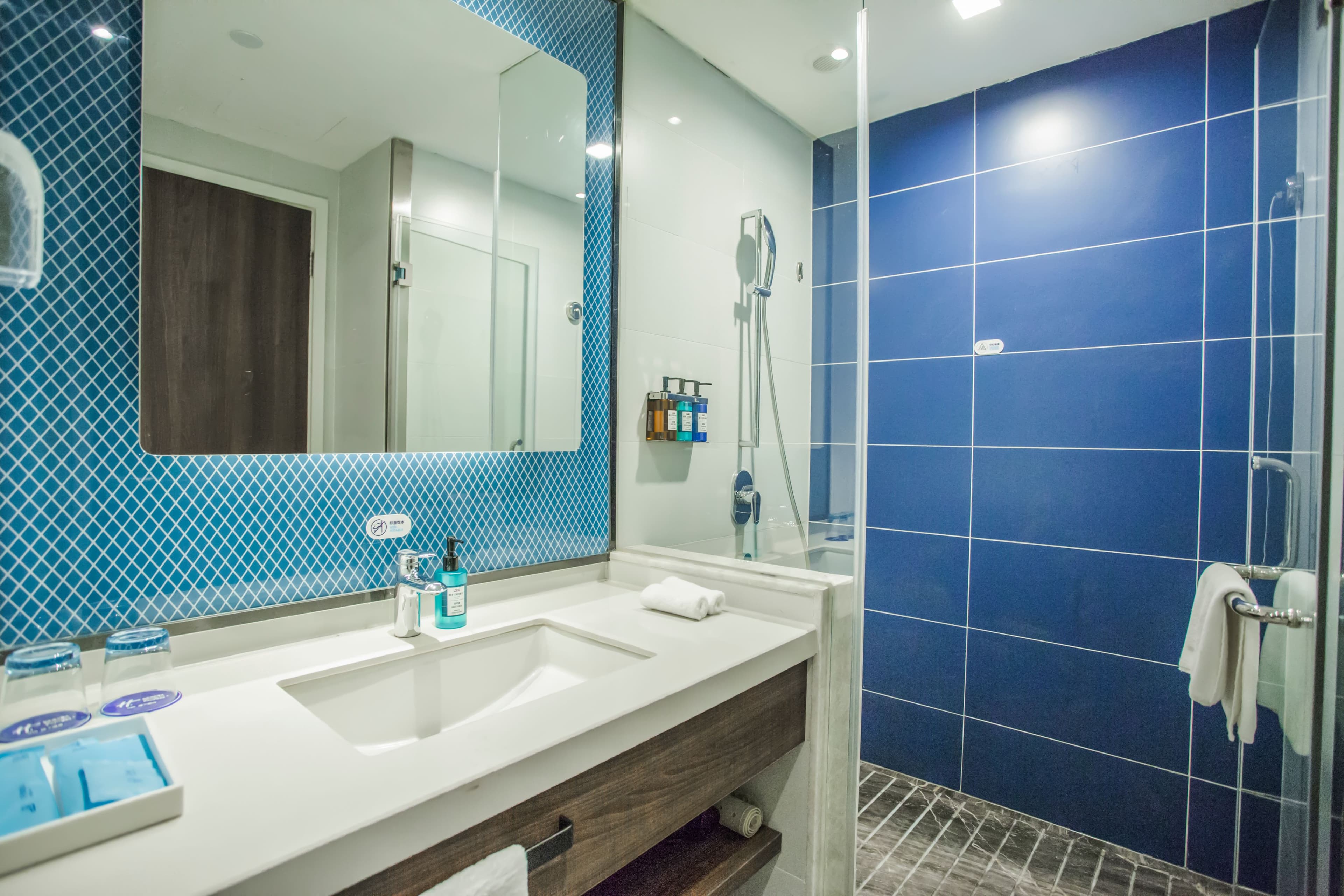 Holiday Inn Express Hangzhou Xixi - Image 3