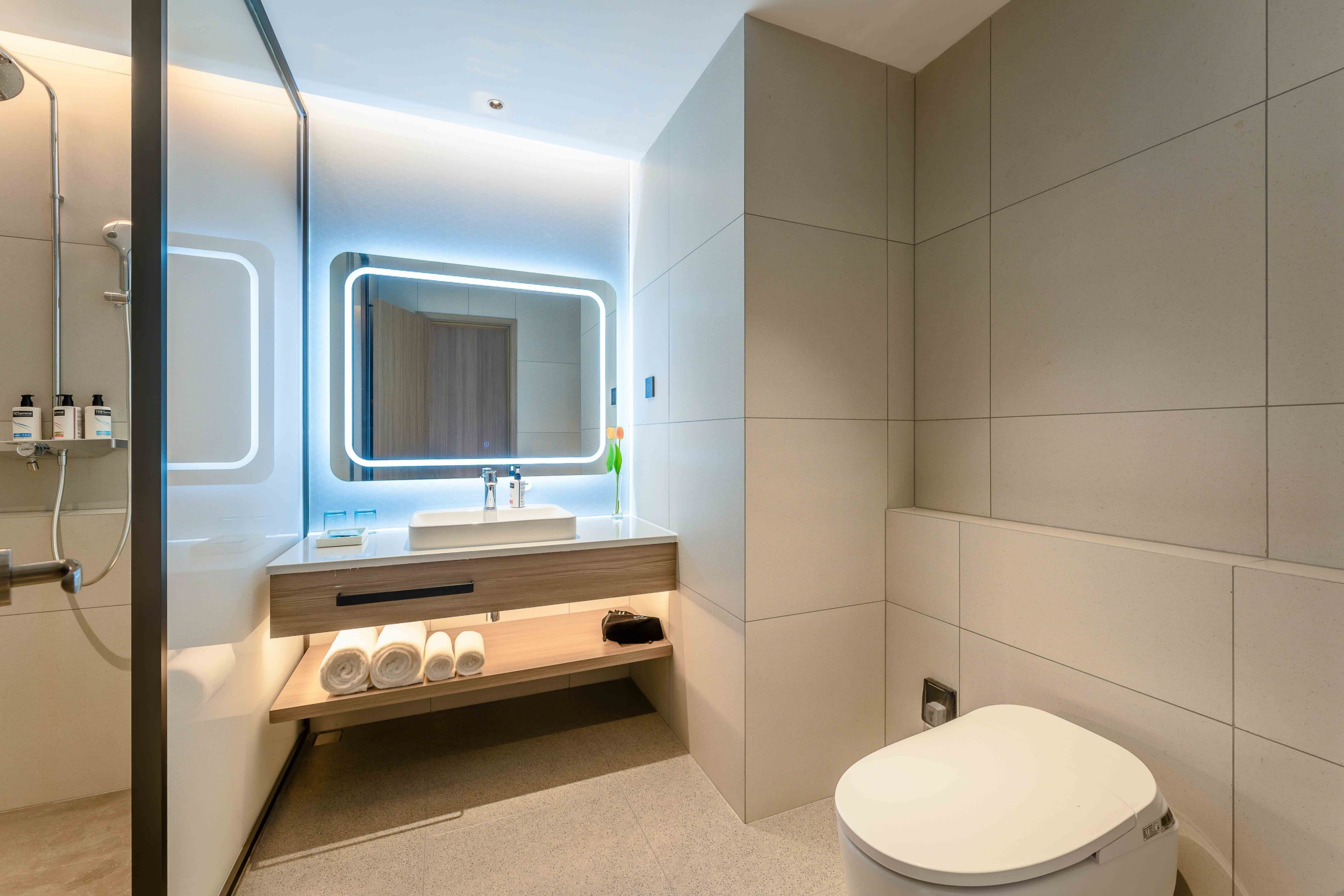 Holiday Inn Express Hangzhou Airport - Image 3