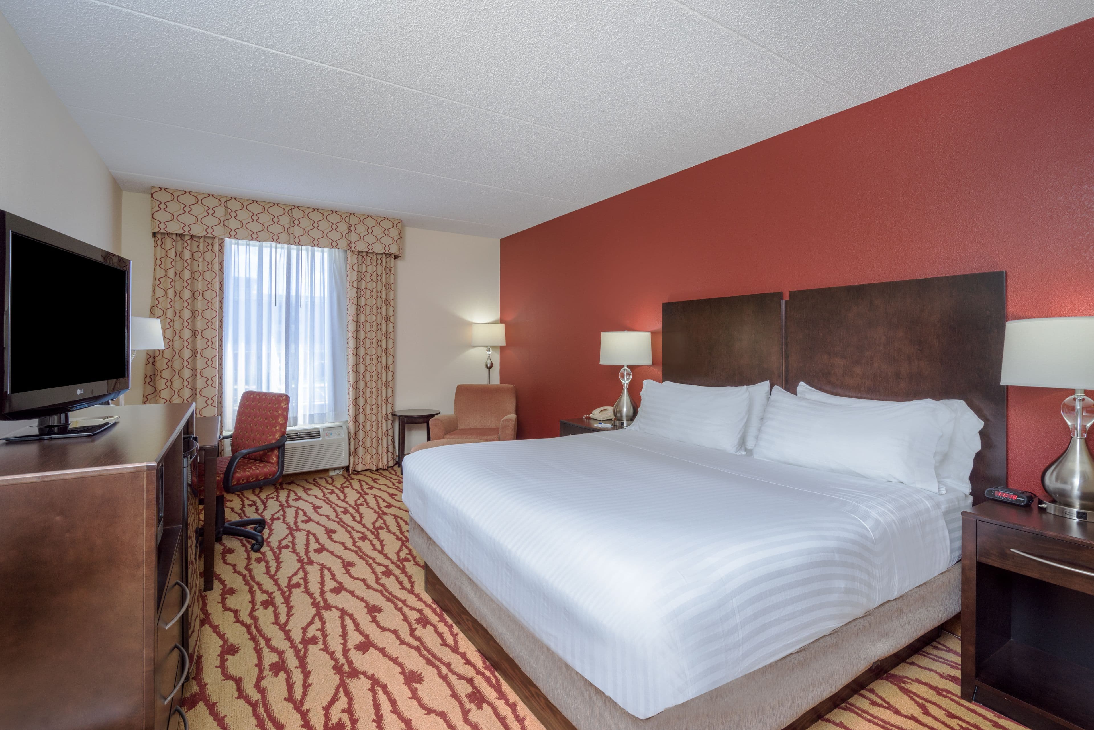 Holiday Inn Express Hanover - Image 5