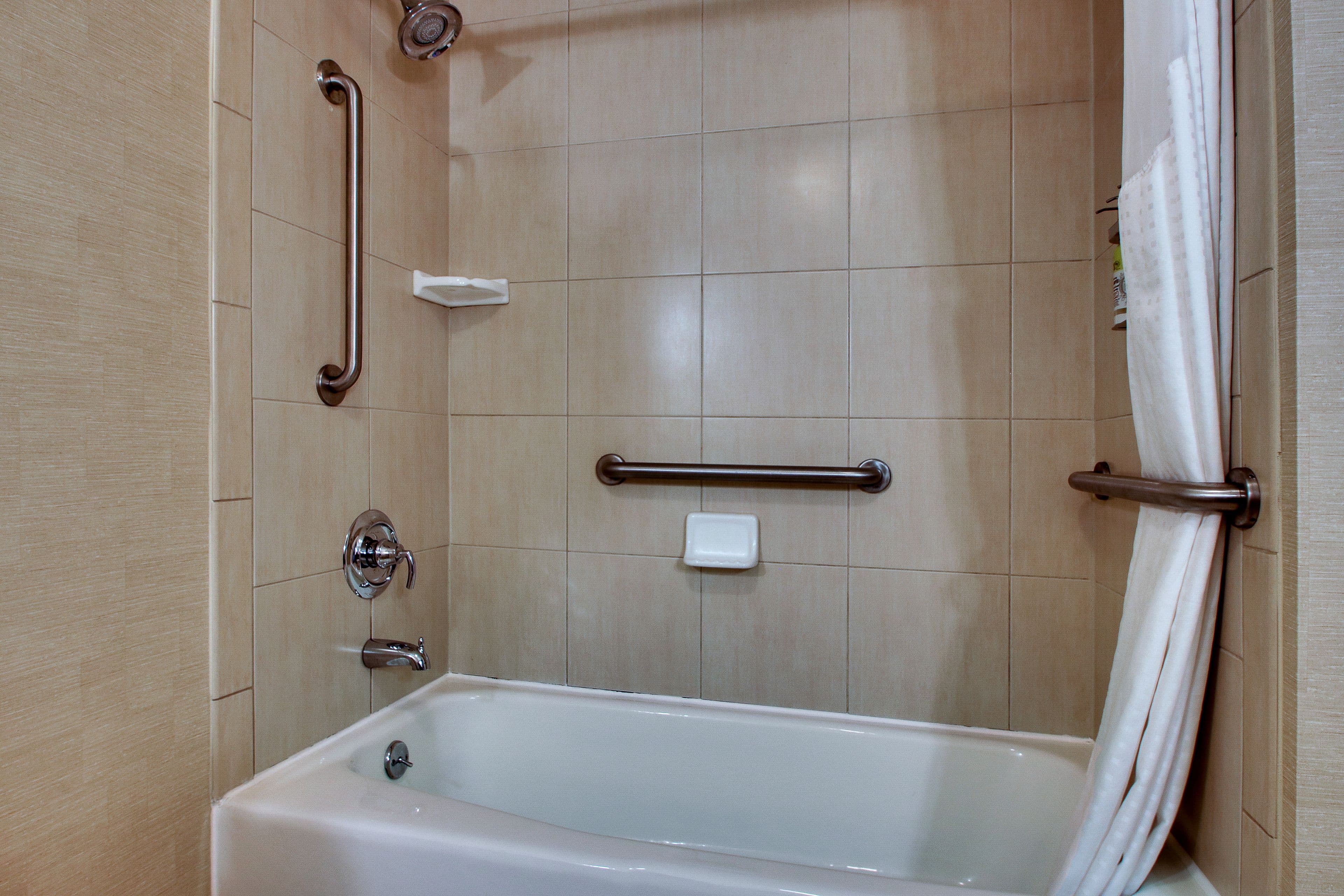 Holiday Inn Express Baltimore-Bwi Airport West — 11