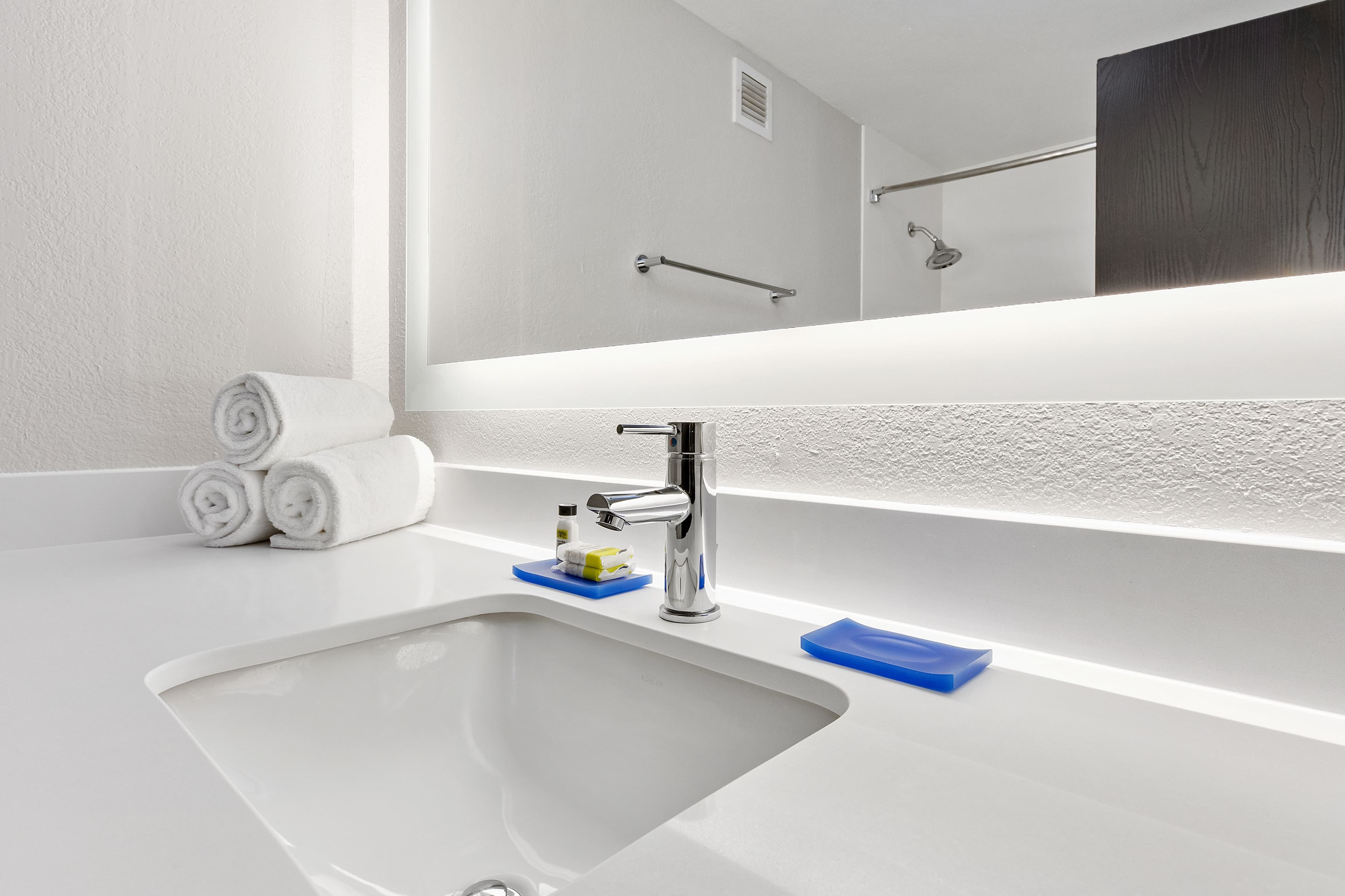 Holiday Inn Express Harlingen — 7