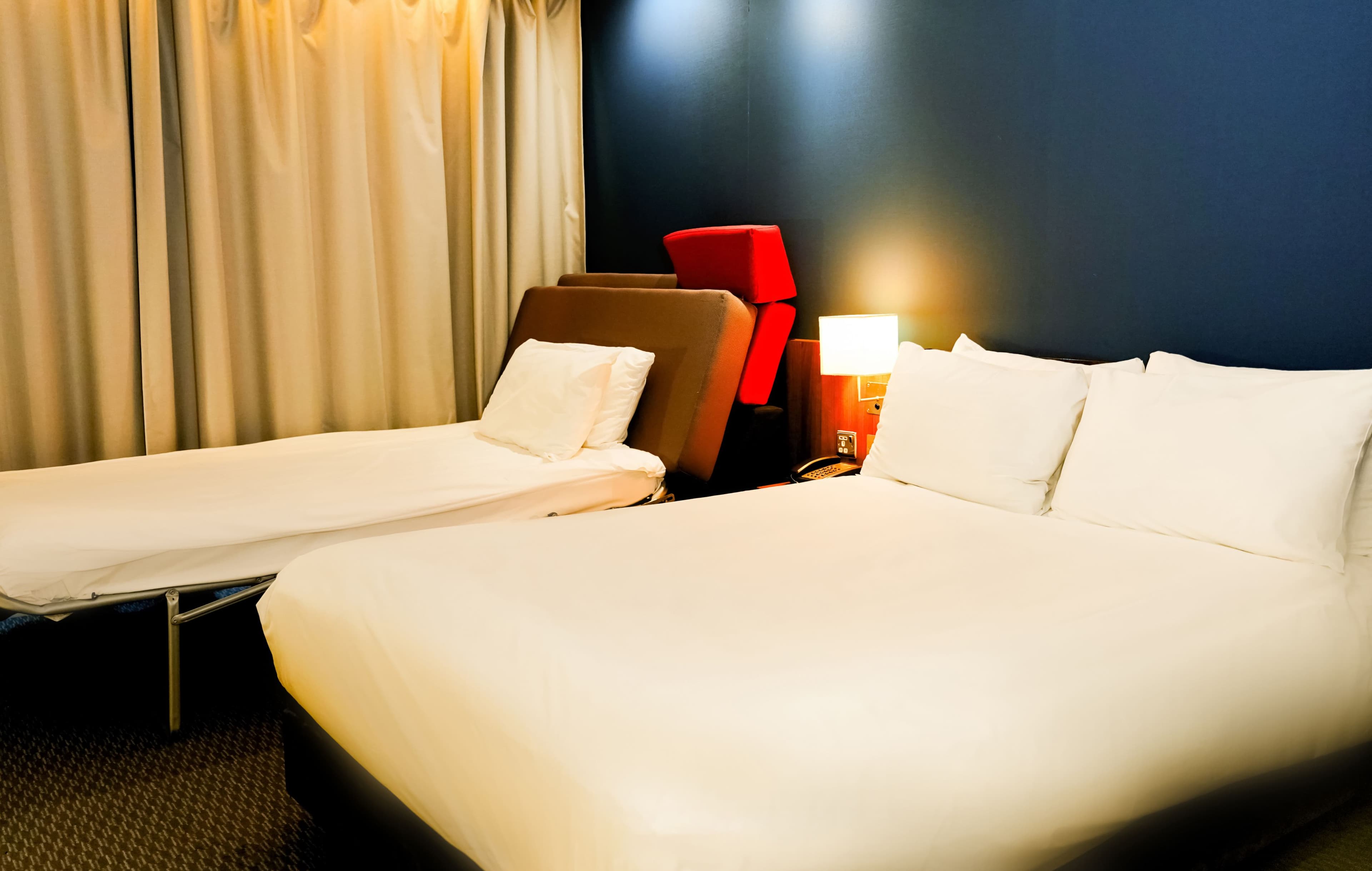 Holiday Inn Express Harlow — 7