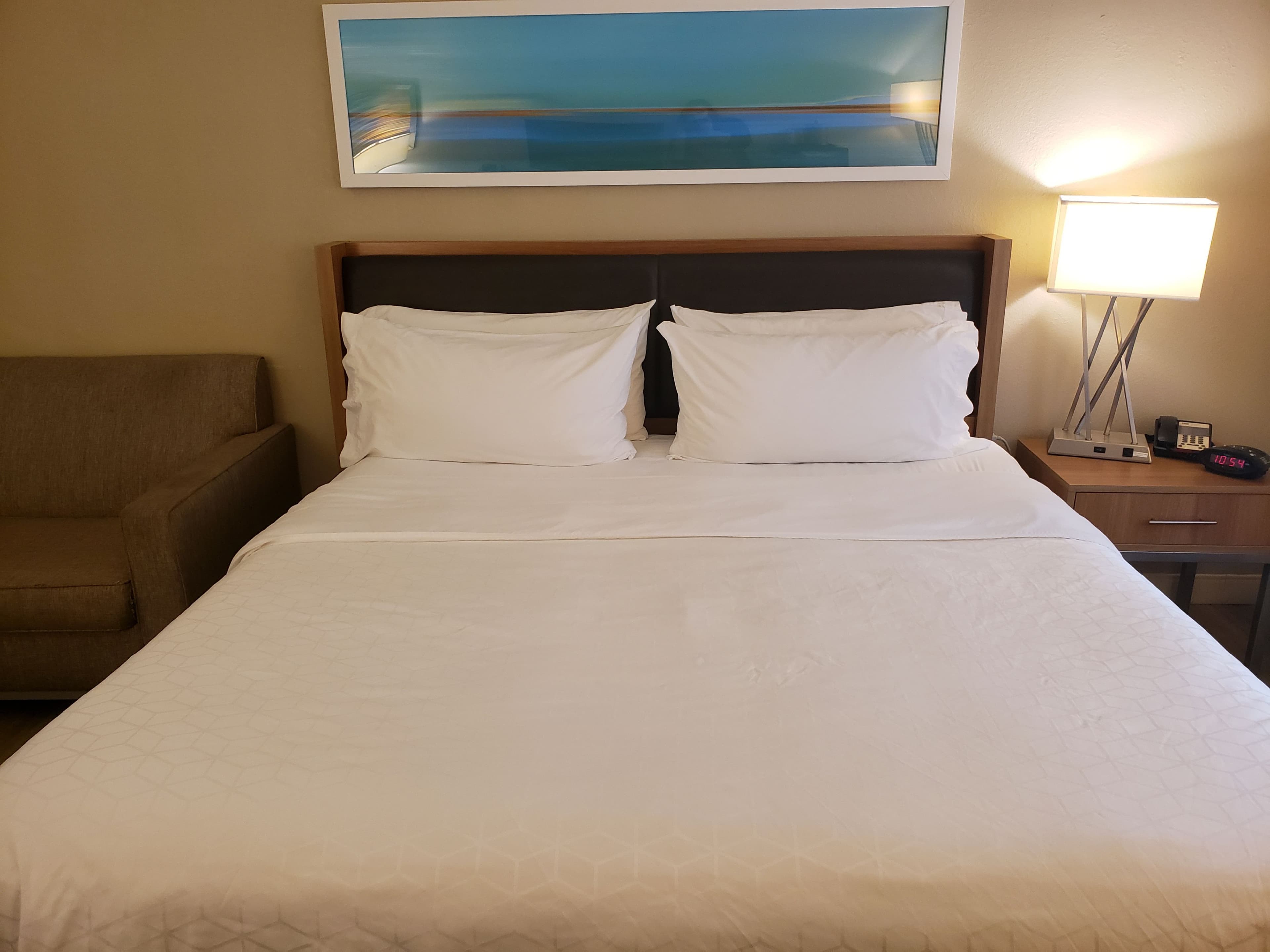 Holiday Inn Express Pittsburgh-North (Harmarville) - Image 3