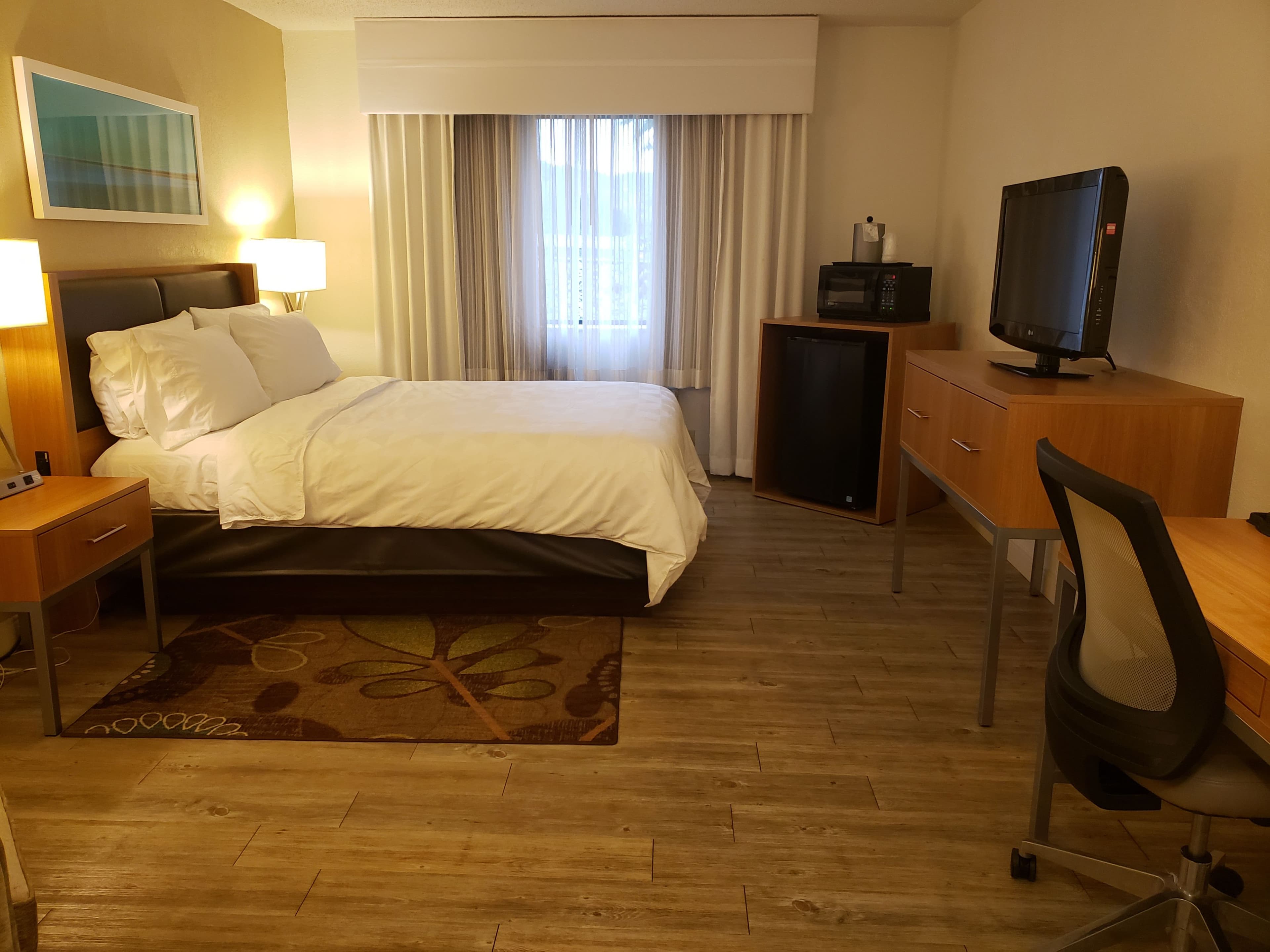 Holiday Inn Express Pittsburgh-North (Harmarville) — 11