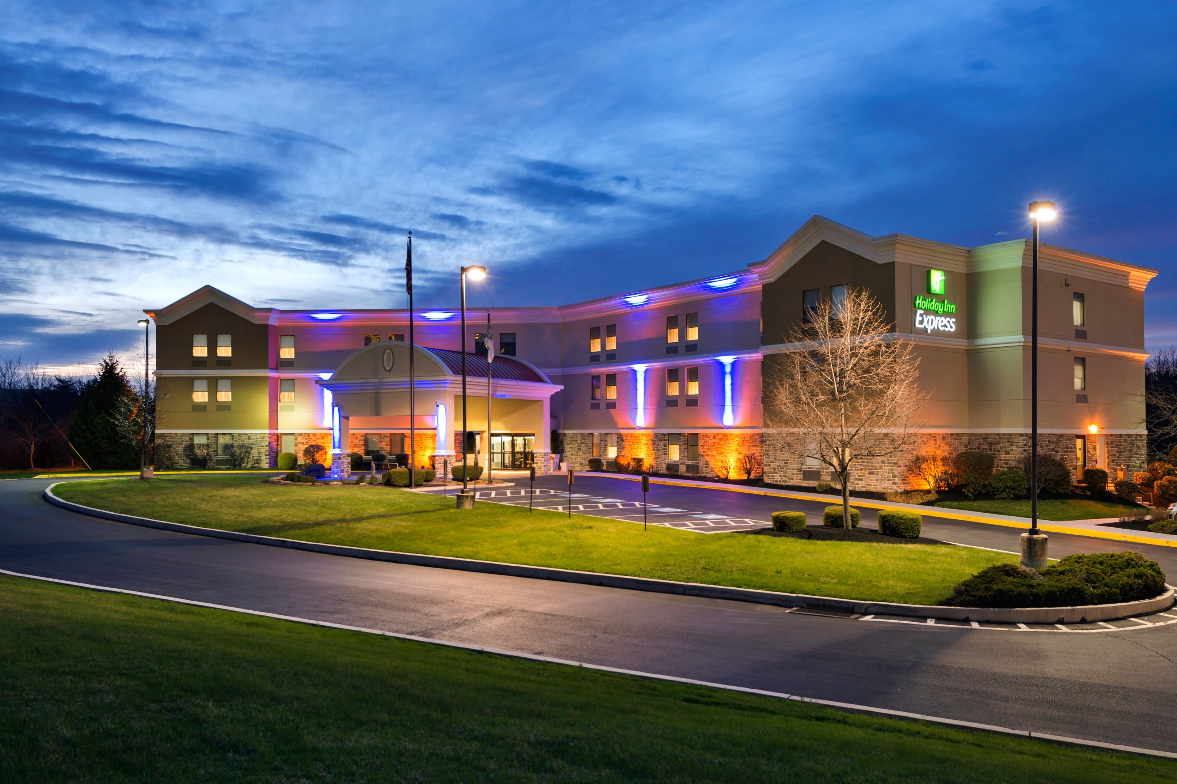 Holiday Inn Express Harrisburg I-81 - Hershey - Image 1