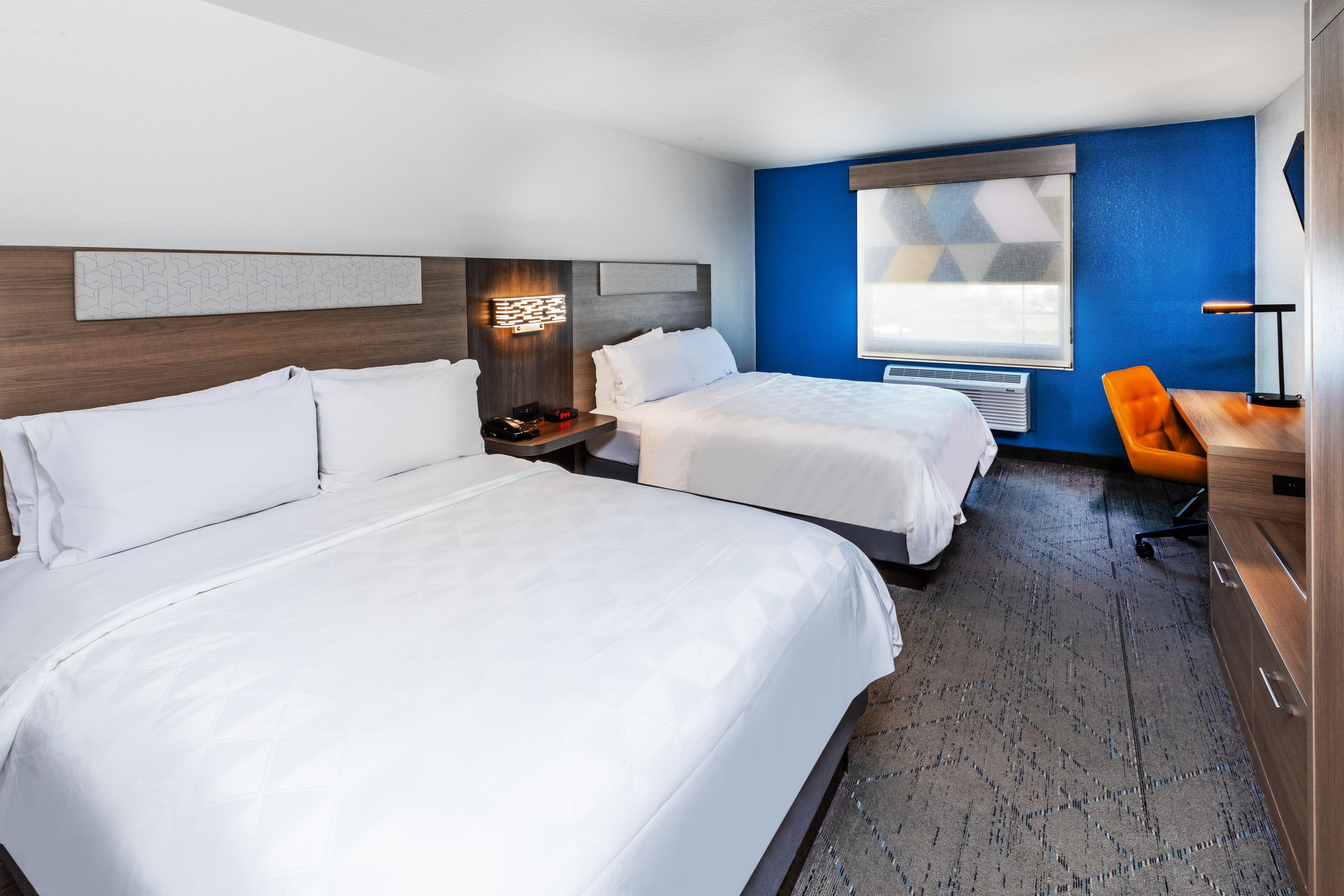 Holiday Inn Express Harvey-Marrero — 8