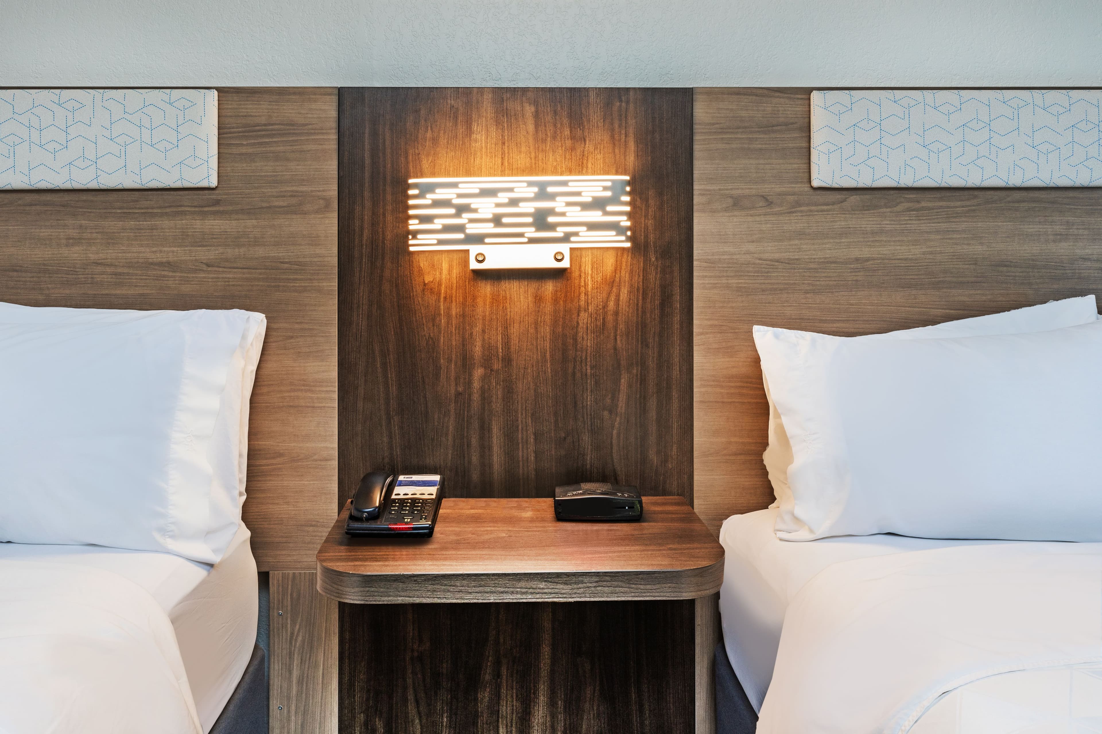 Holiday Inn Express Harvey-Marrero — 7