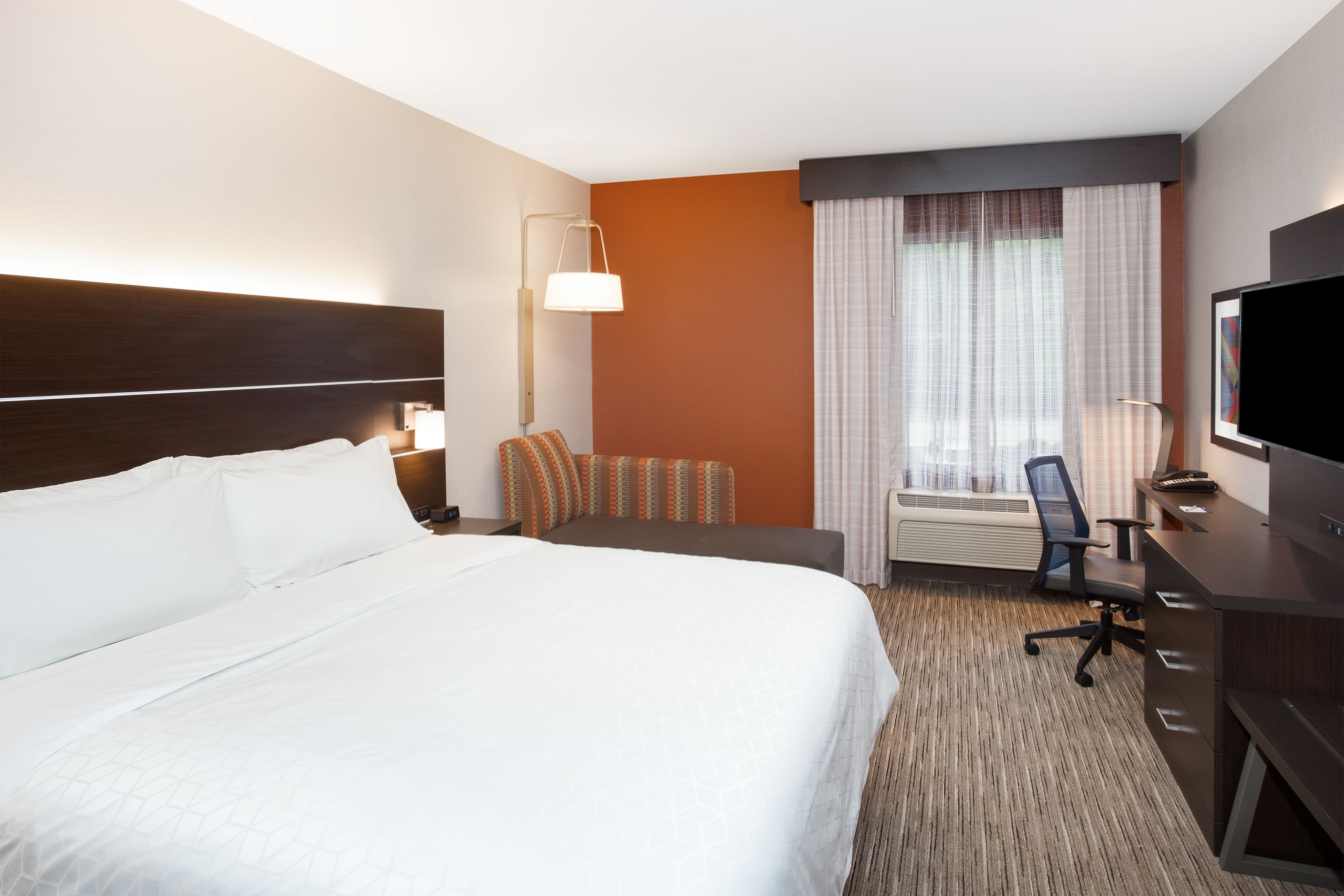 Holiday Inn Express Haskell-Wayne Area — 2