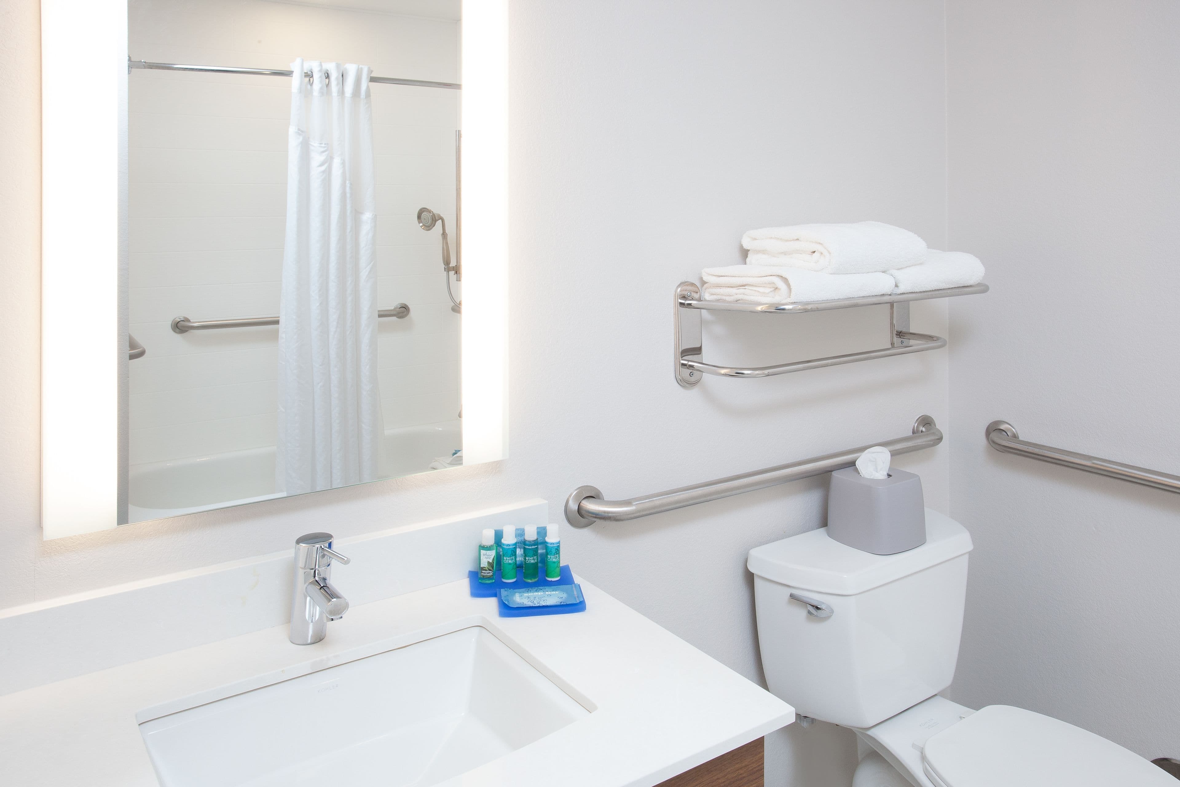 Holiday Inn Express Haskell-Wayne Area — 14