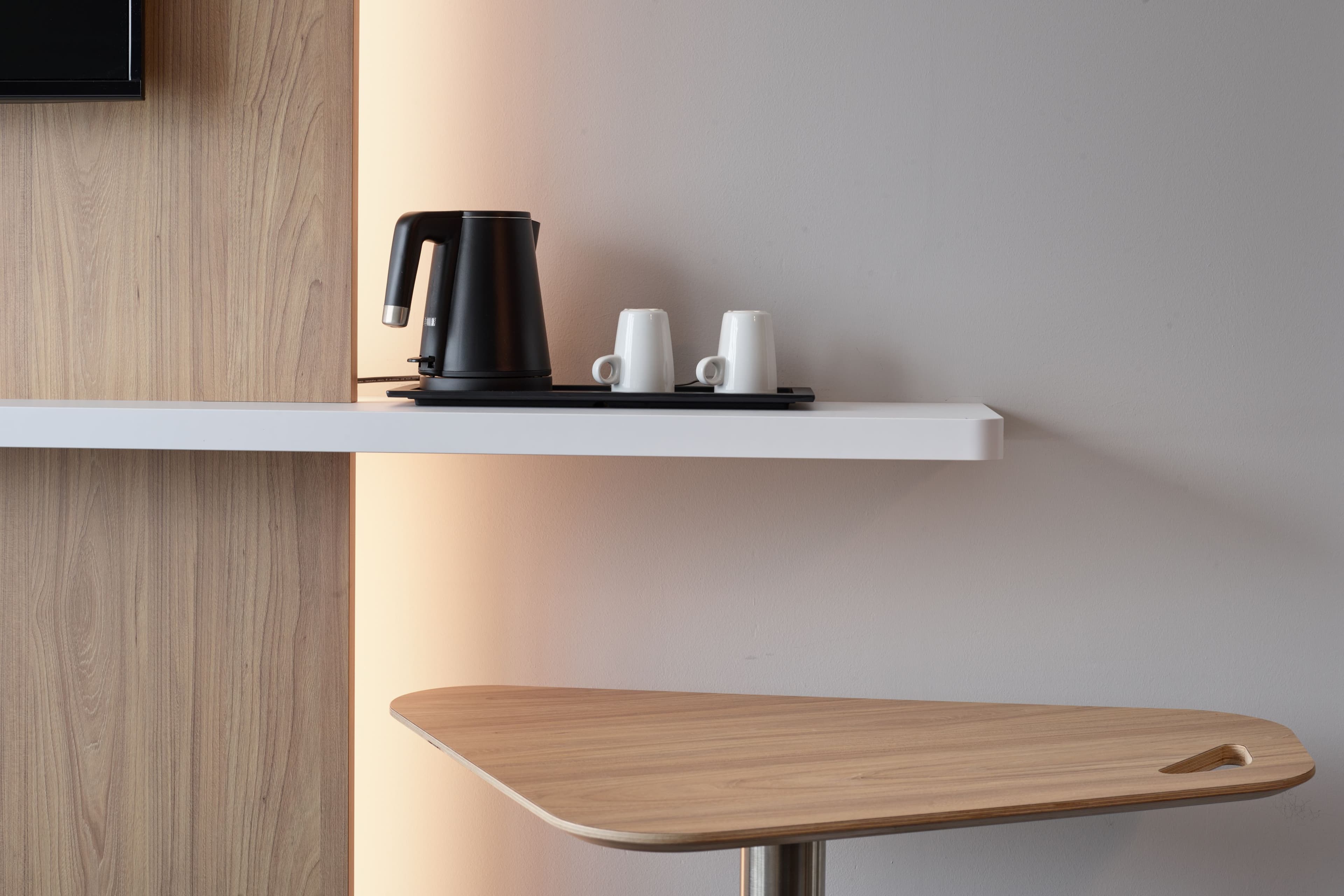 Standard Room with Free Breakfast - Image 5
