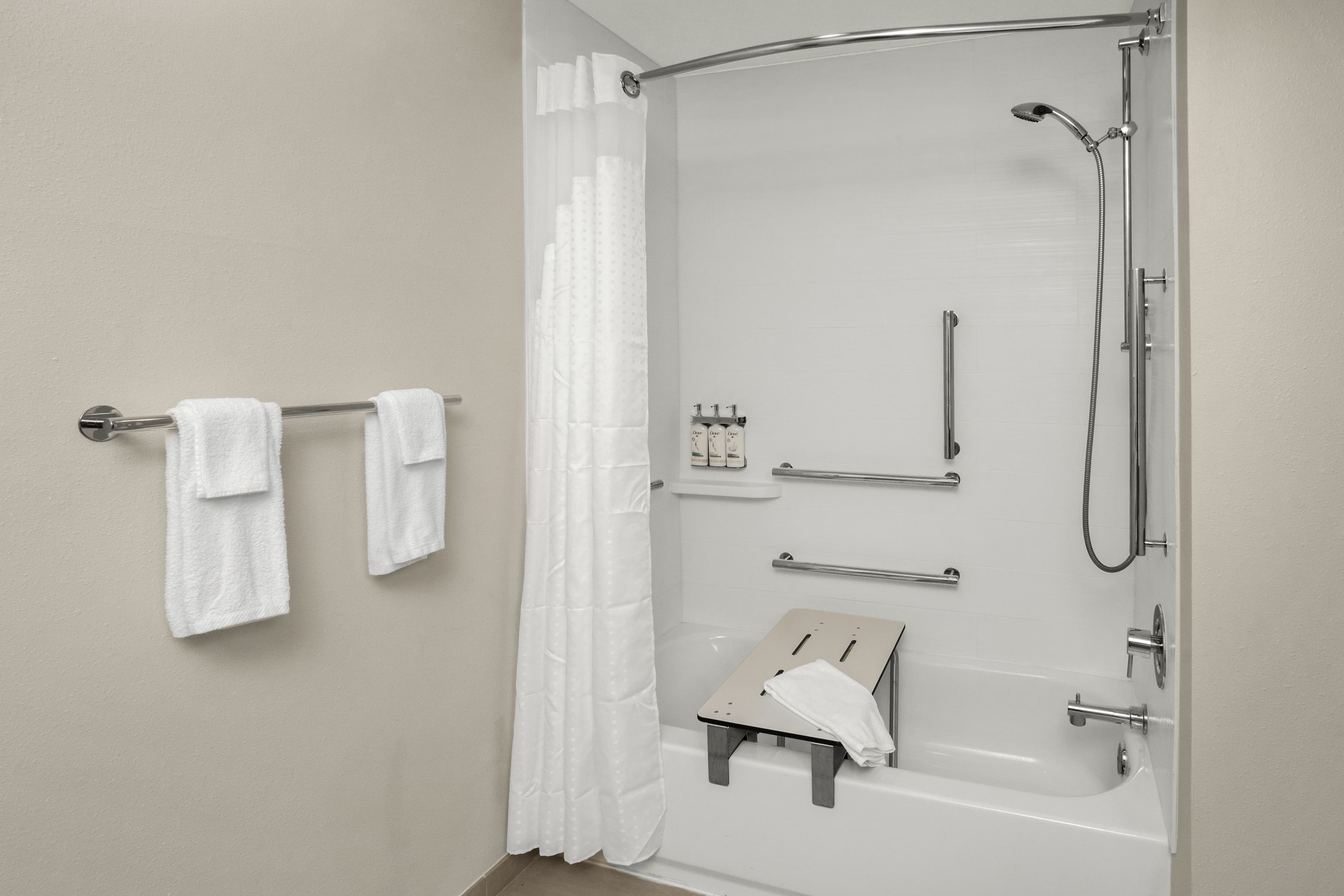 Holiday Inn Express Hattiesburg West – Univ Area — 18
