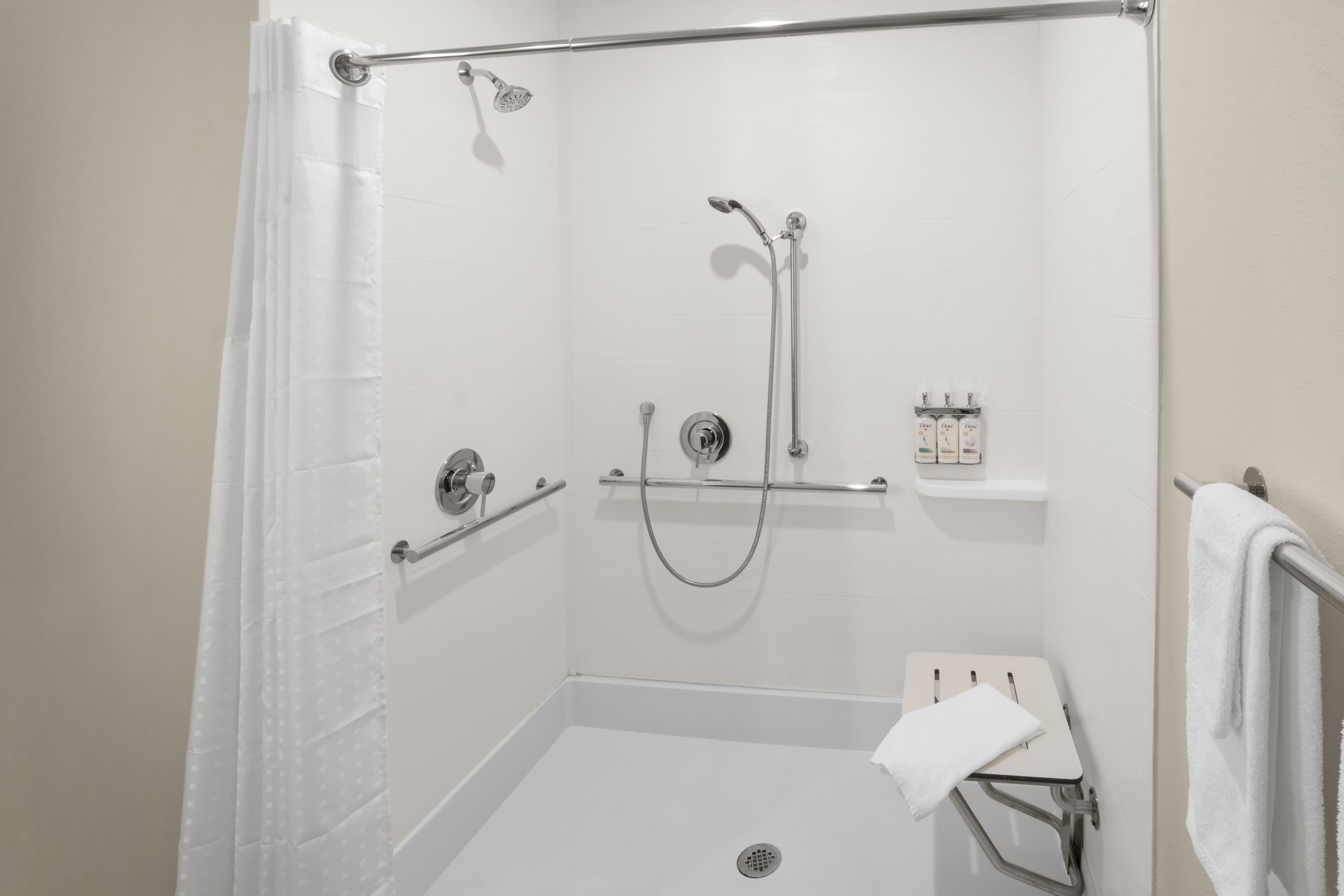 Holiday Inn Express Hattiesburg West – Univ Area — 8