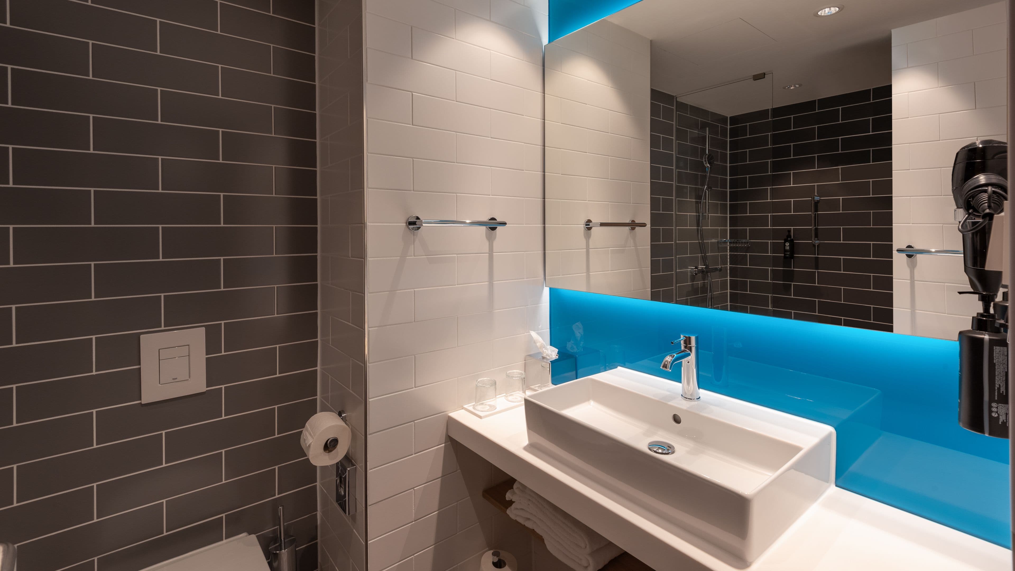 Holiday Inn Express Heilbronn — 7