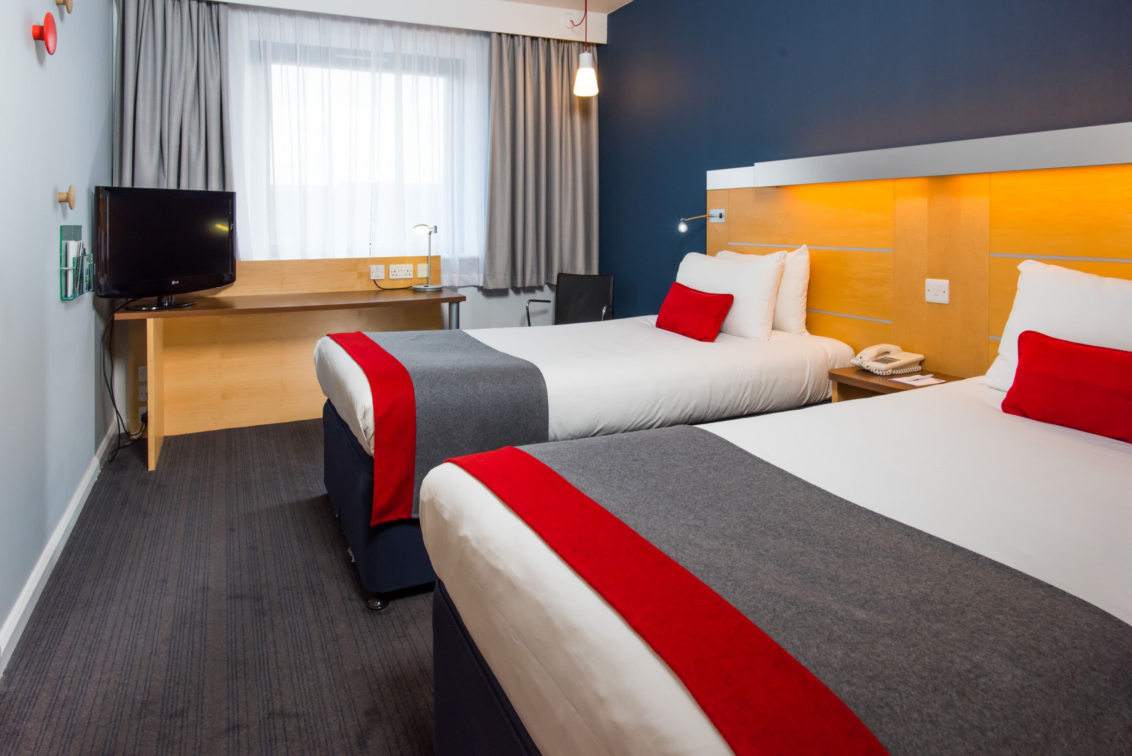 Holiday Inn Express Hemel Hempstead — 25