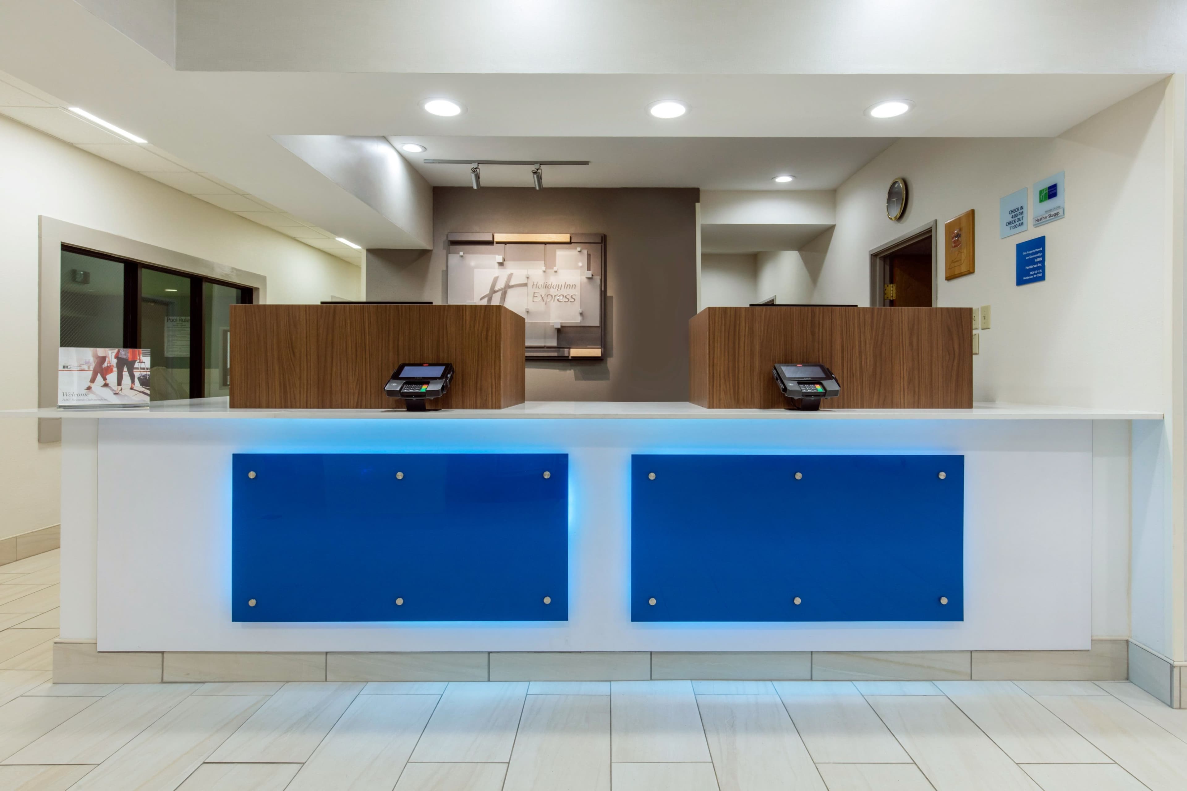 Holiday Inn Express Henderson N Evansville South - Image 1