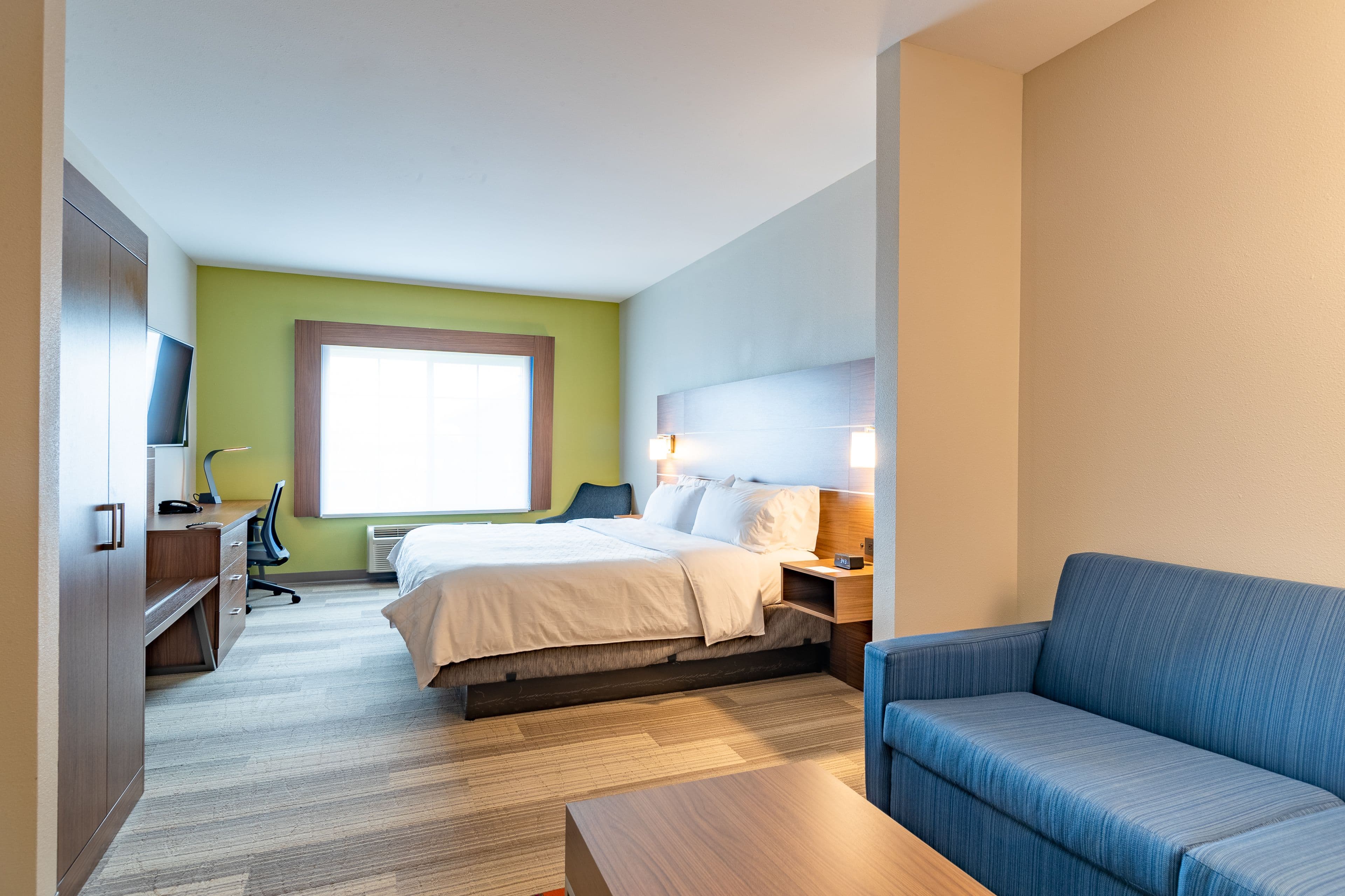 Holiday Inn Express Hereford - Image 2