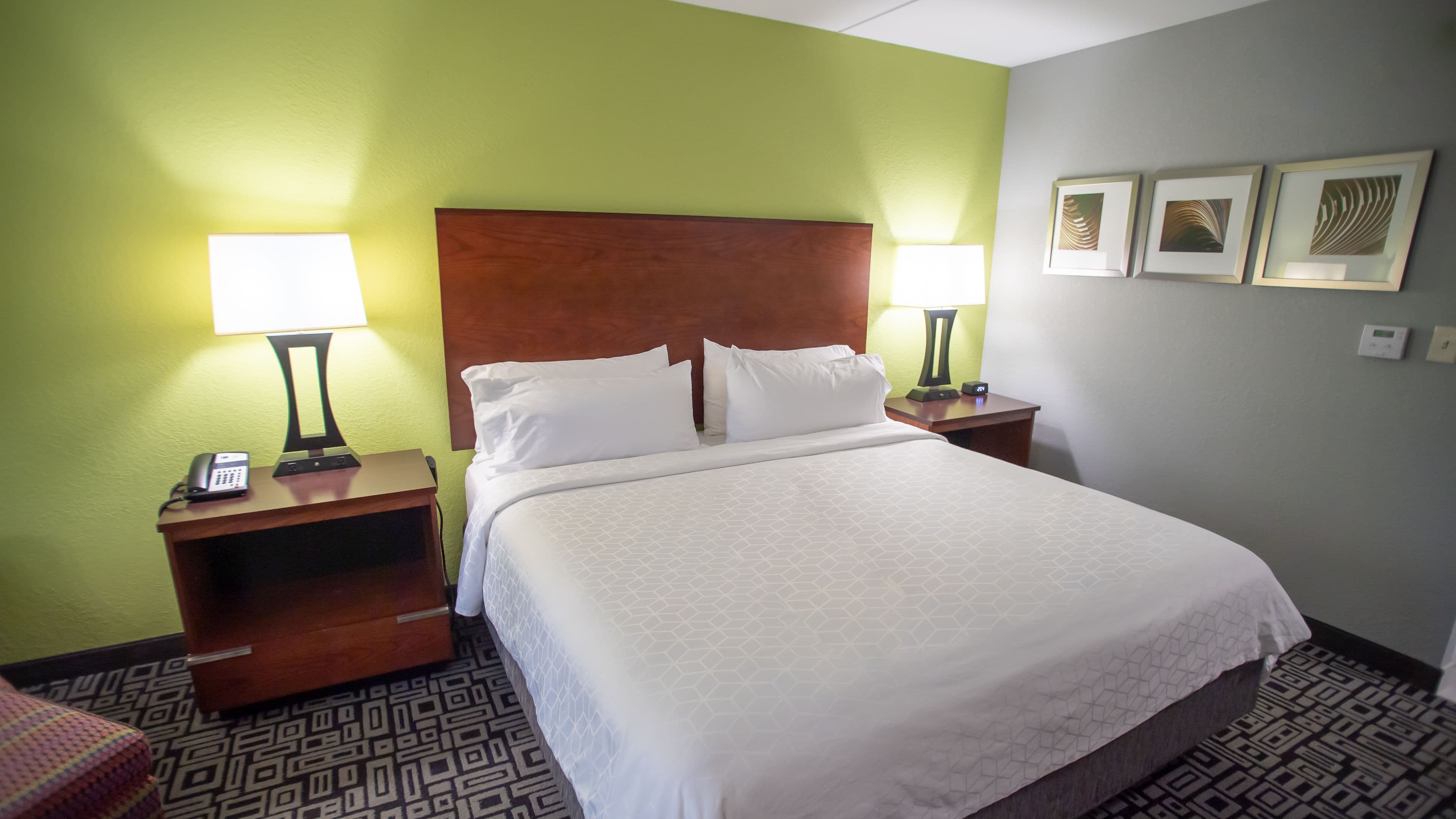 Holiday Inn Express Hickory-Hickory Mart - Image 2