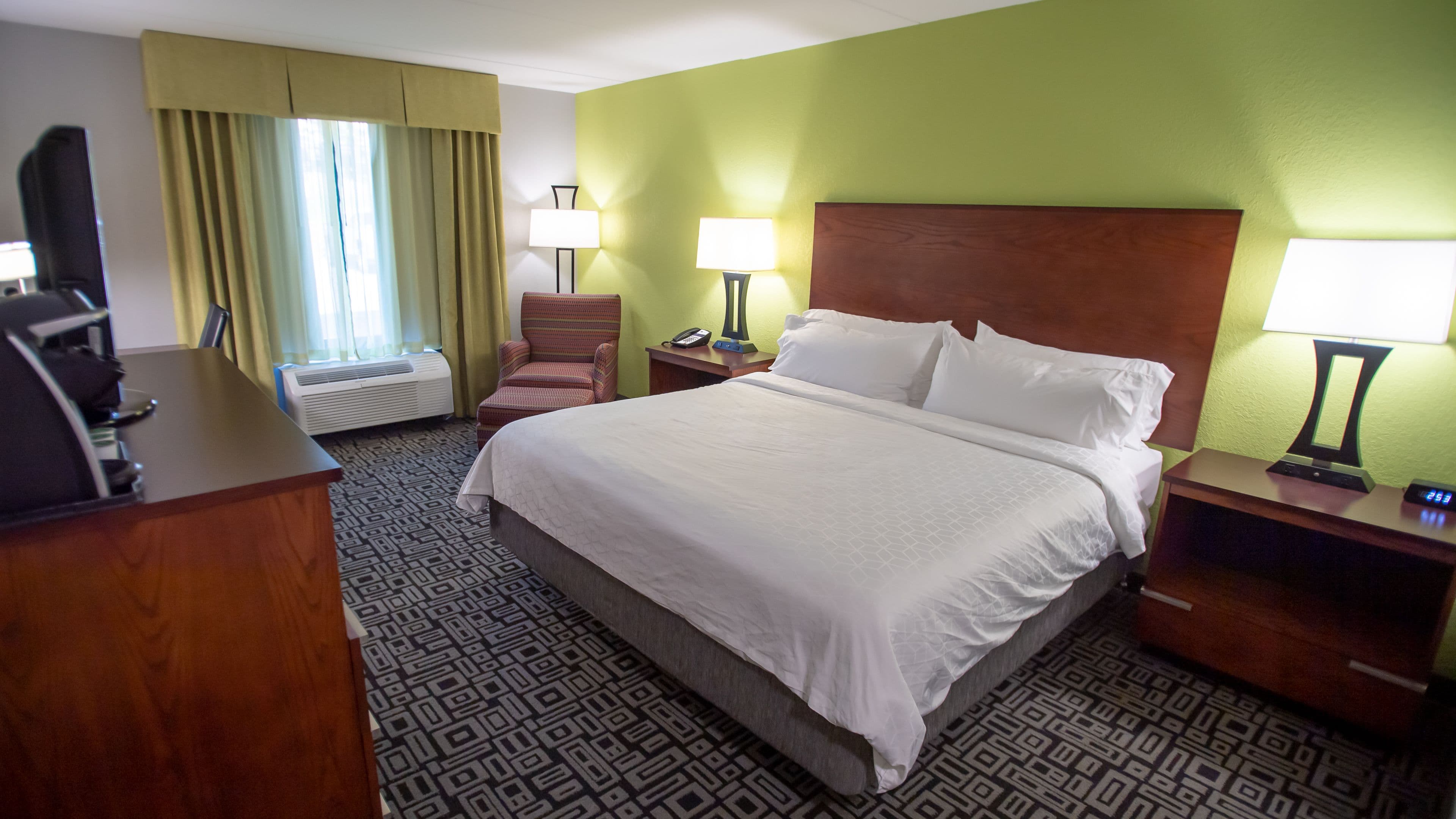 Holiday Inn Express Hickory-Hickory Mart — 6