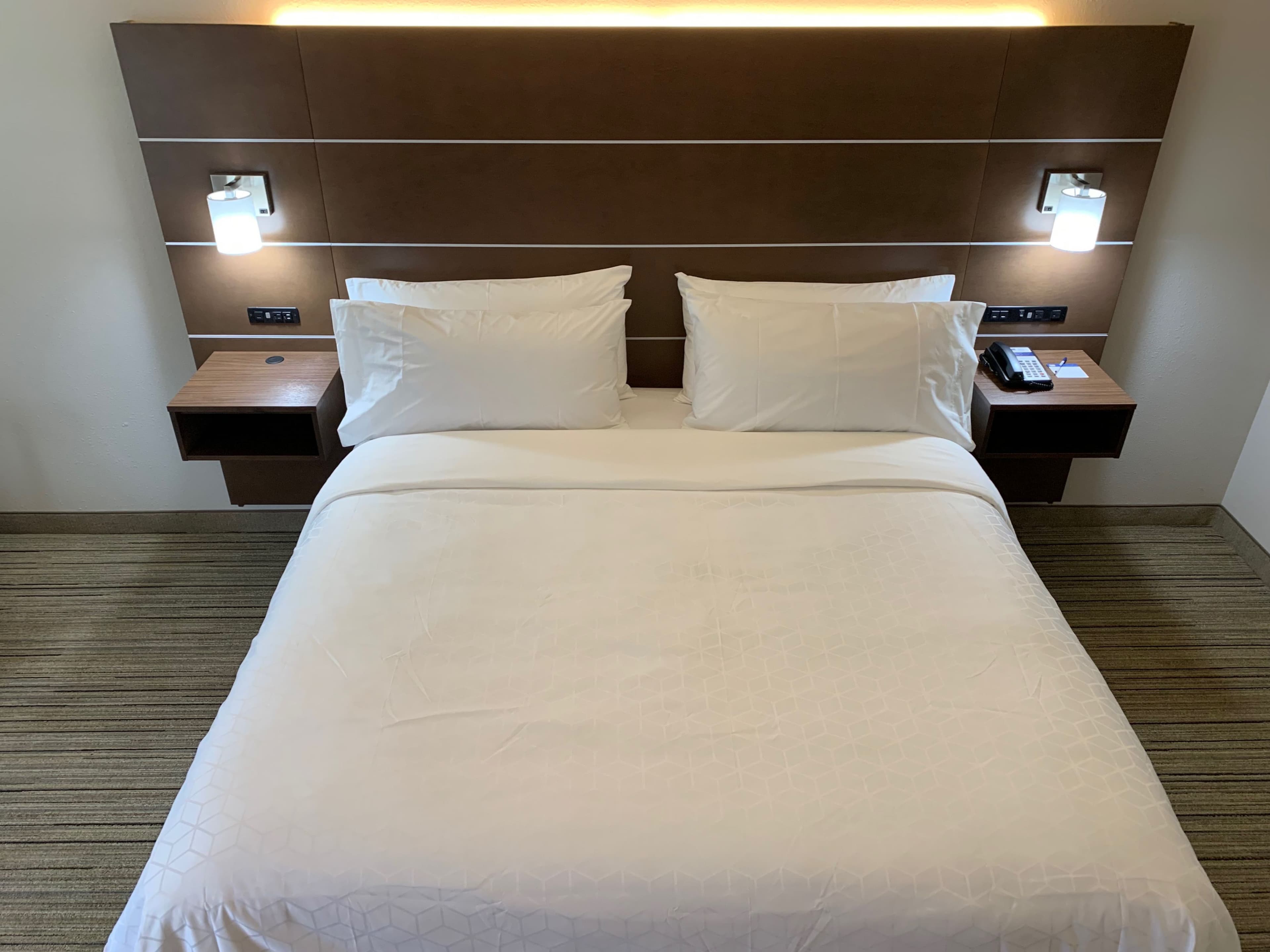 Holiday Inn Express Hillsborough (Durham Area) - Image 4
