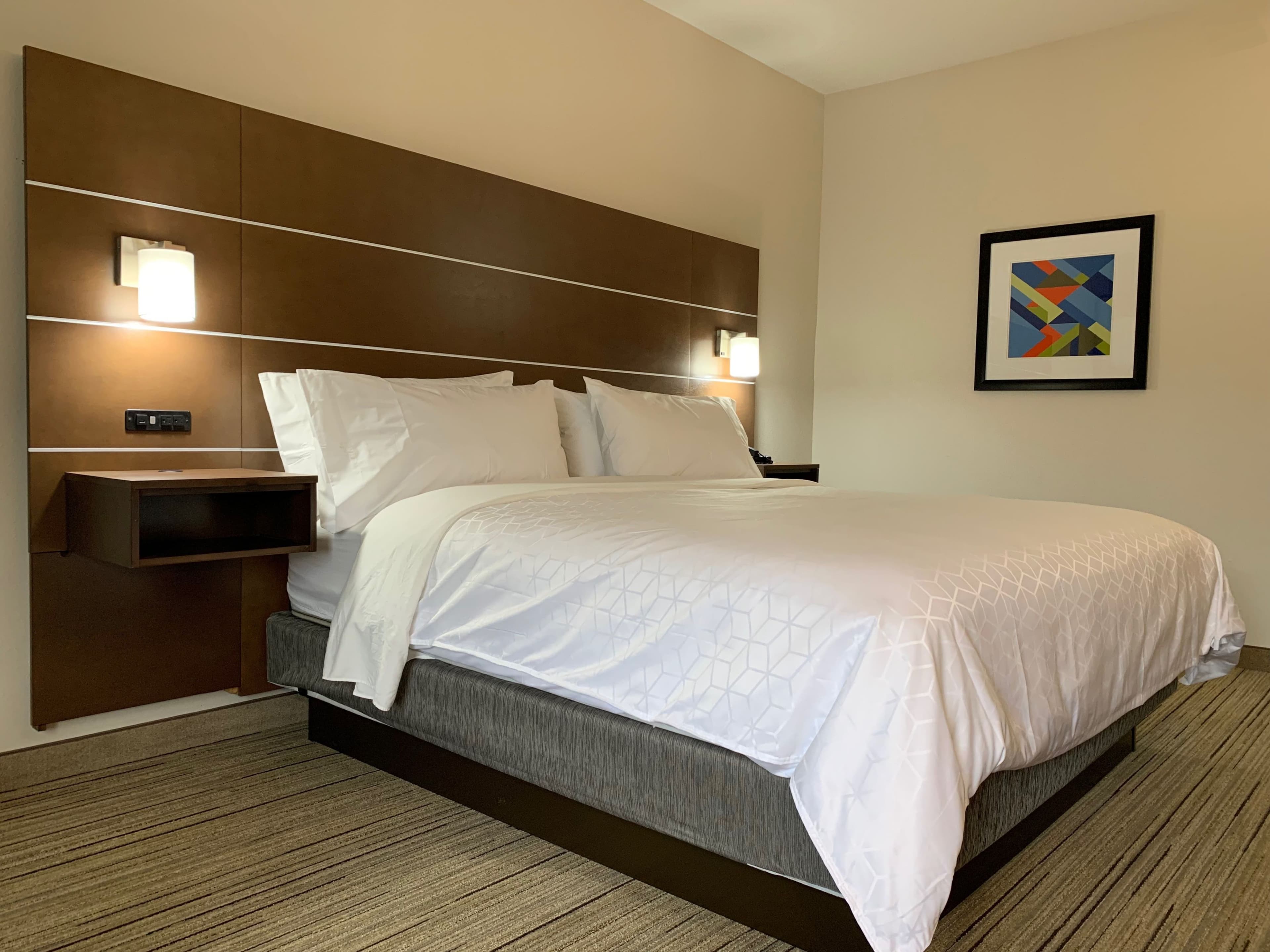 Holiday Inn Express Hillsborough (Durham Area) — 7