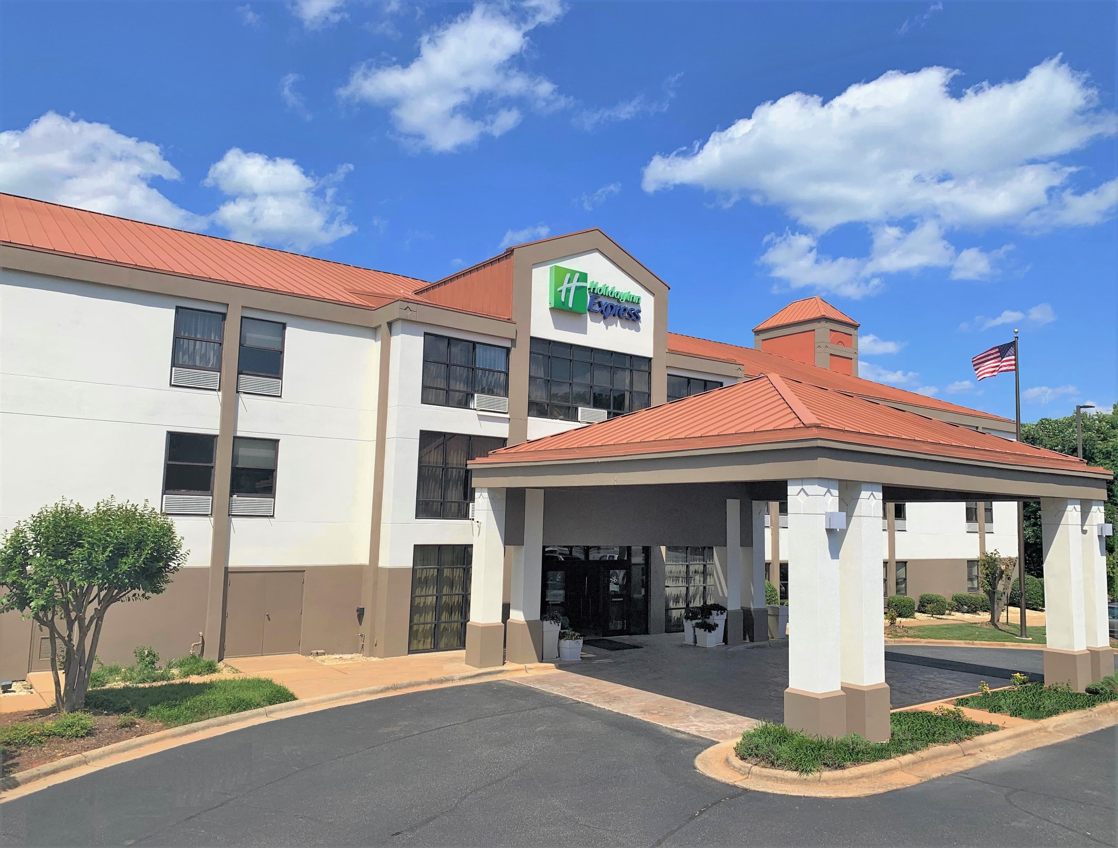 Holiday Inn Express Hillsborough (Durham Area) - Image 1