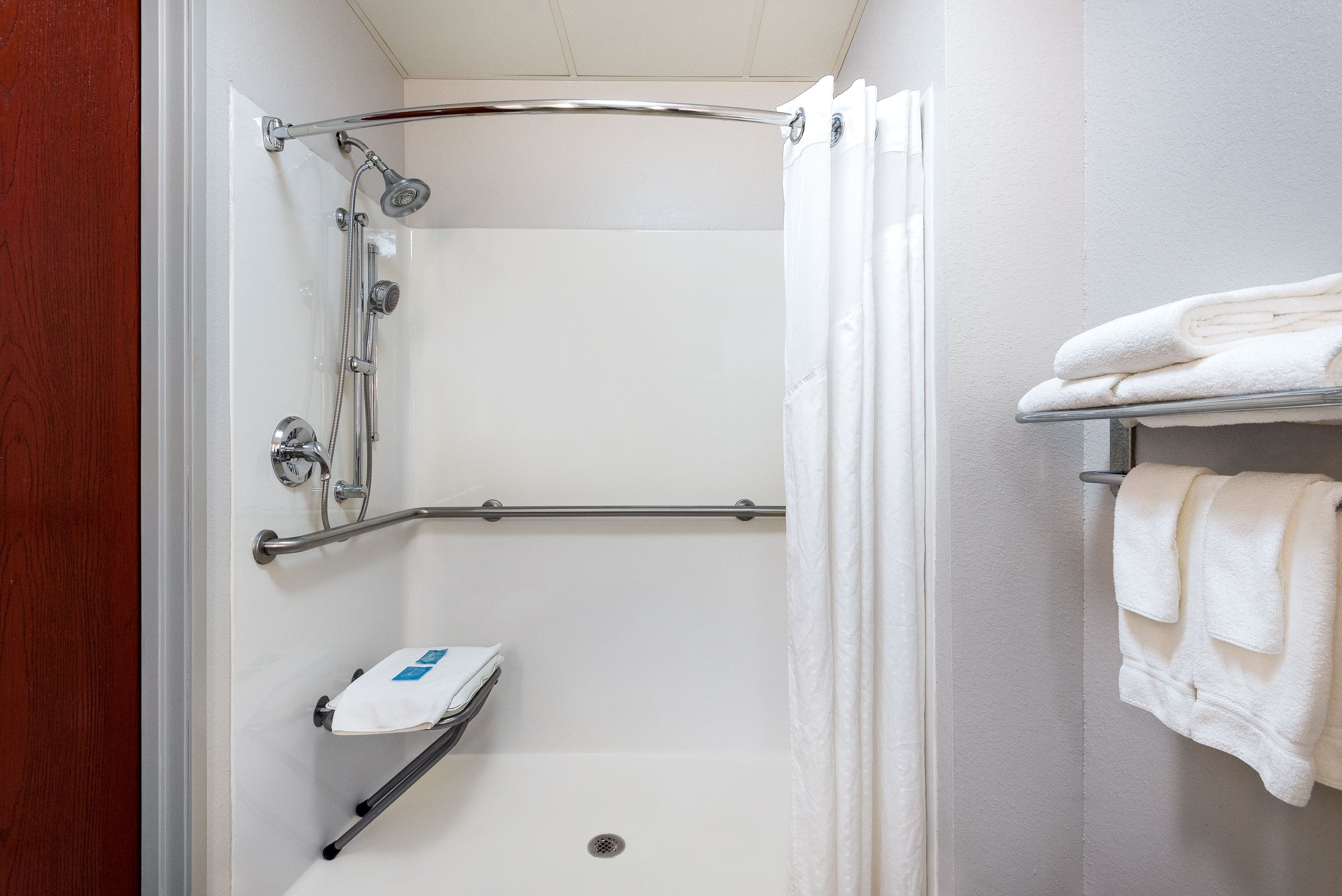 Holiday Inn Express Hillsville — 9