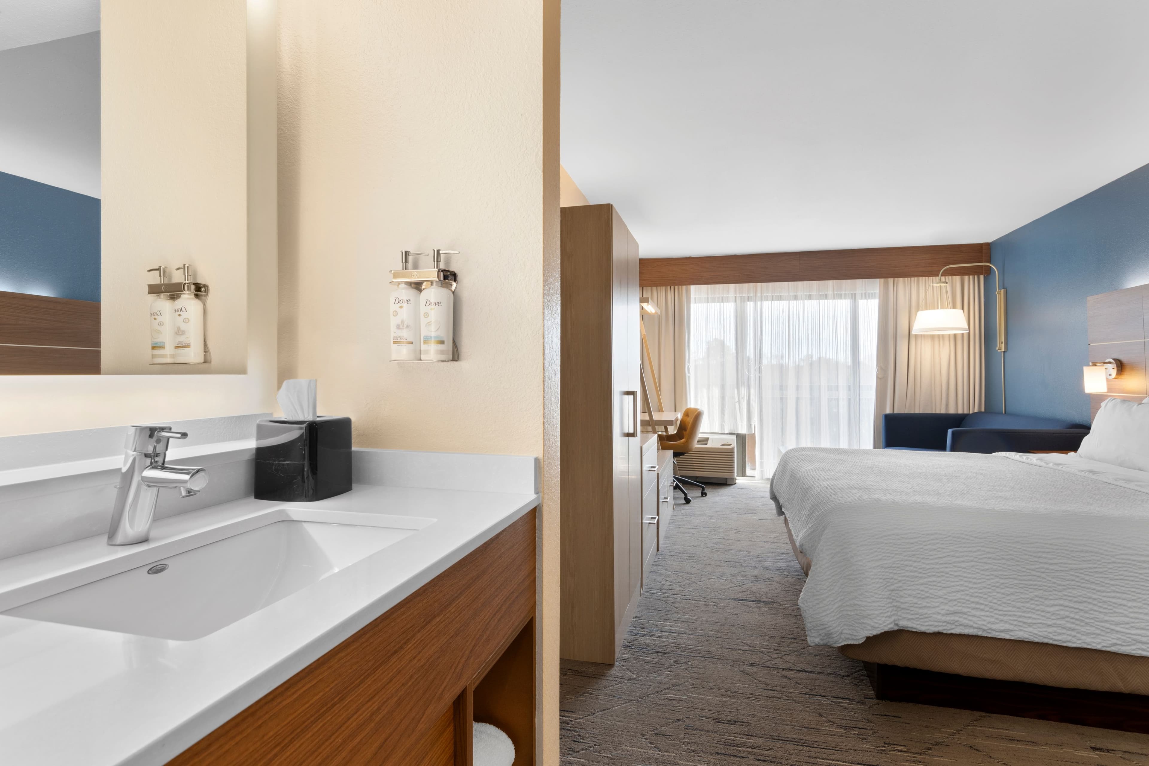 Holiday Inn Express Hilton Head Island — 9