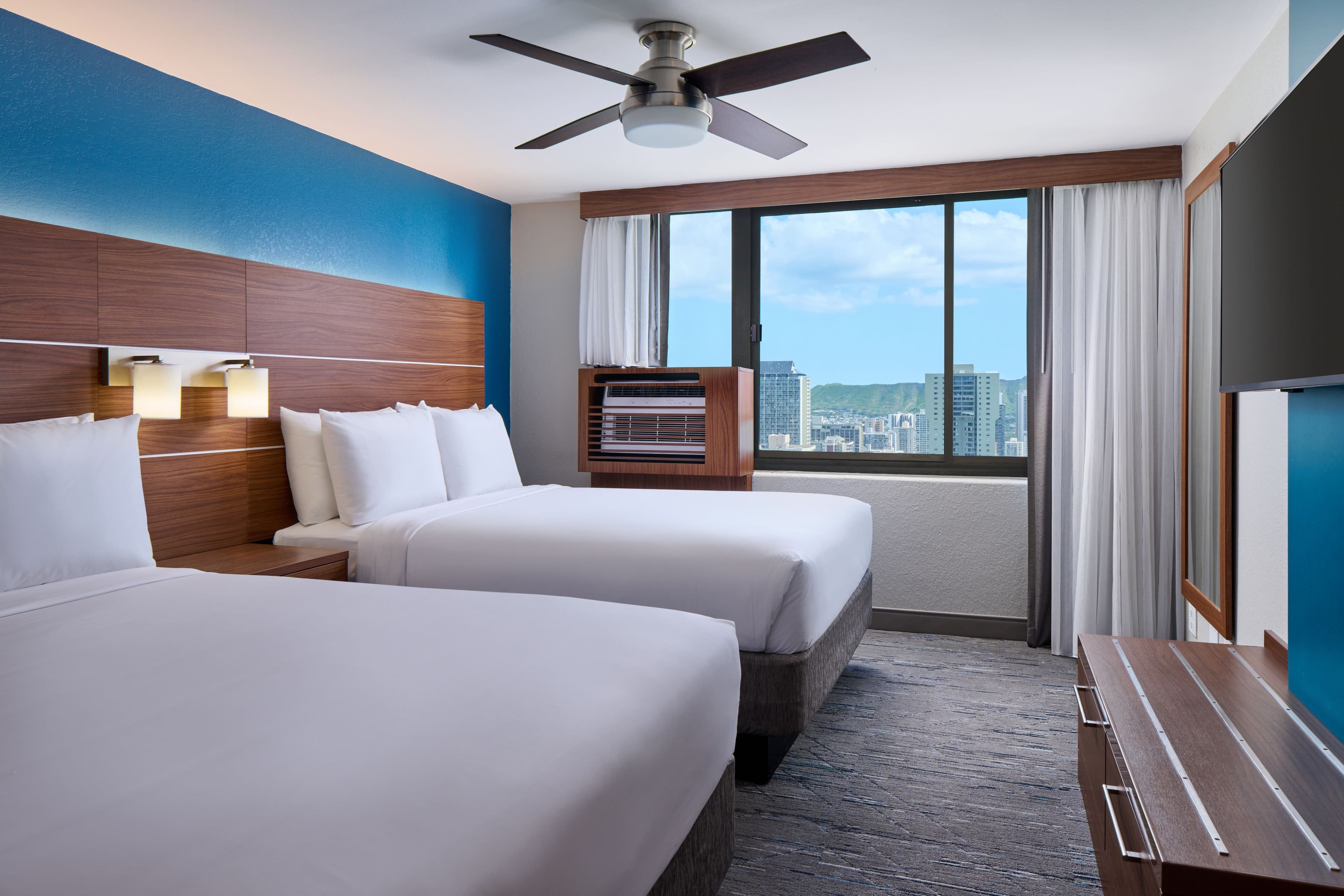 Holiday Inn Express Waikiki — 49