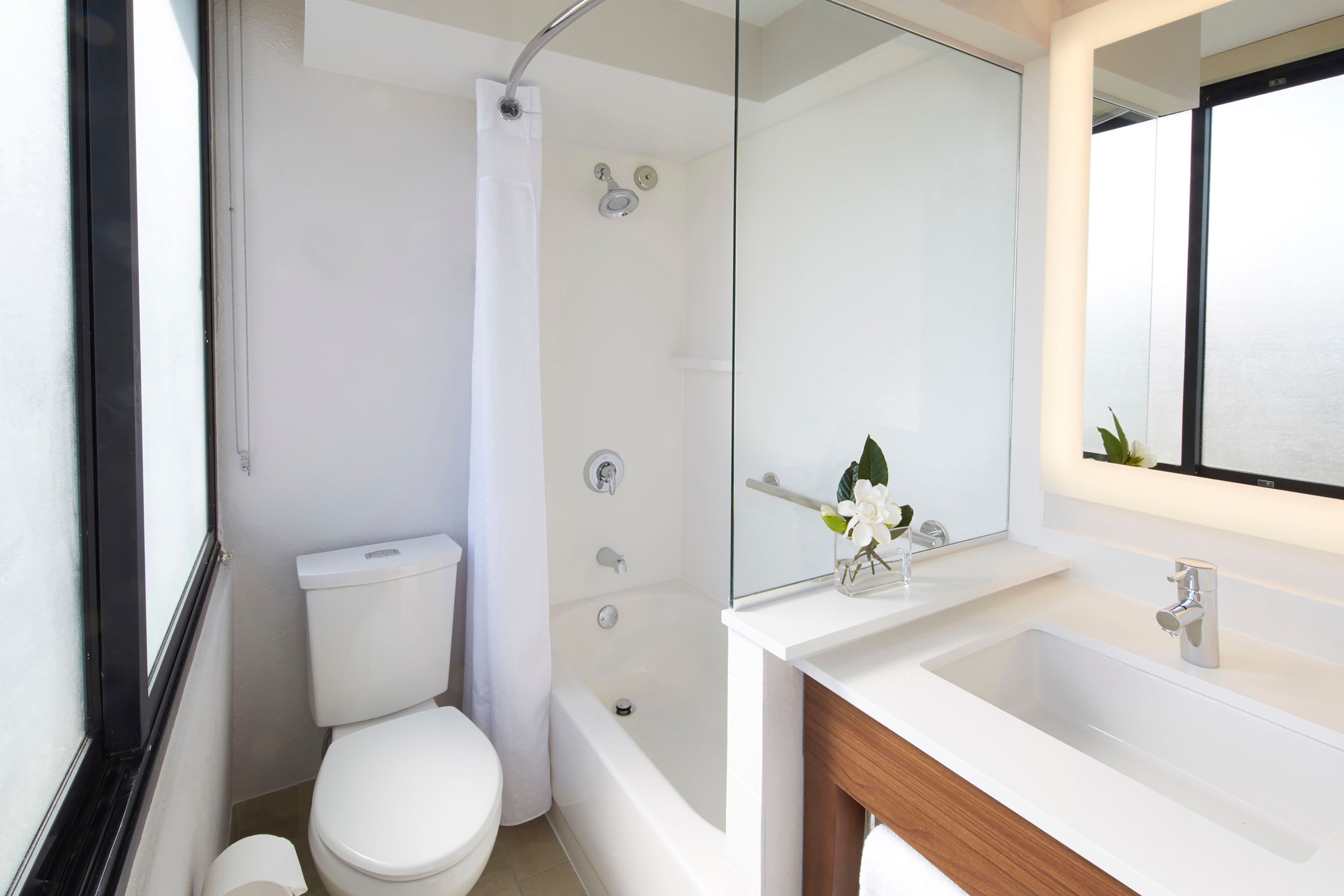 Holiday Inn Express Waikiki — 44