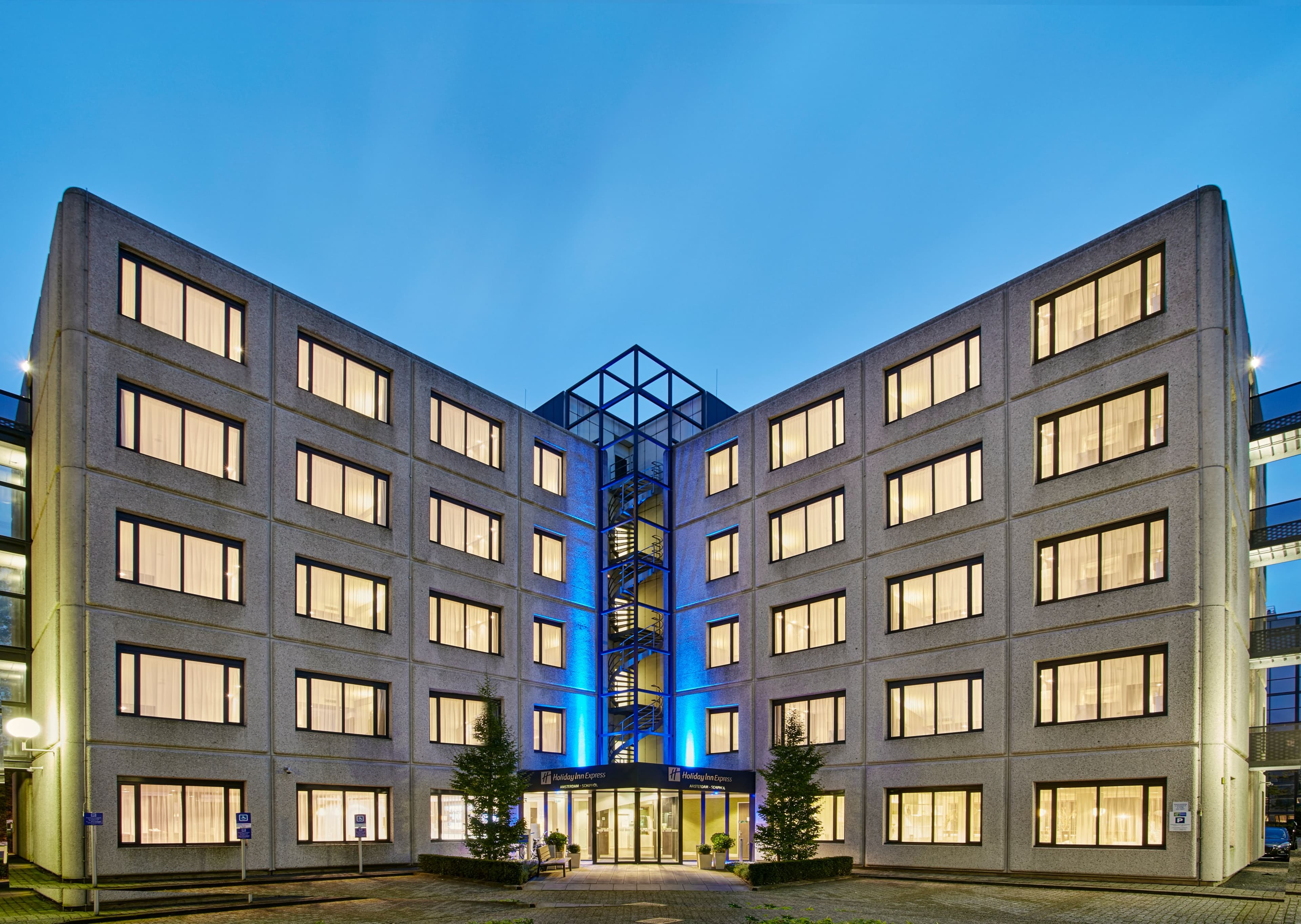 Holiday Inn Express Amsterdam - Schiphol - Image 1