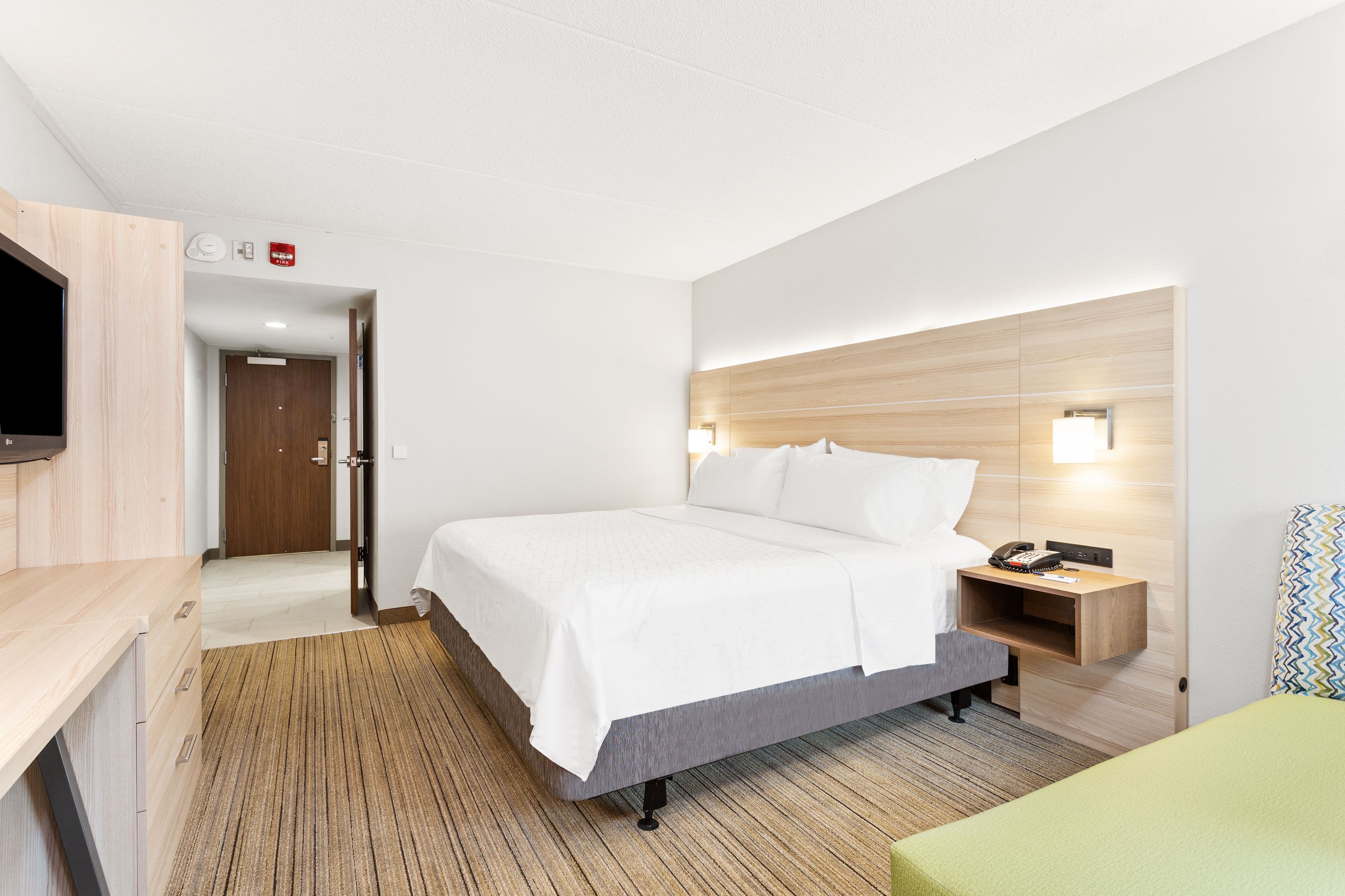 Holiday Inn Express Hopewell - Fort Lee — 7