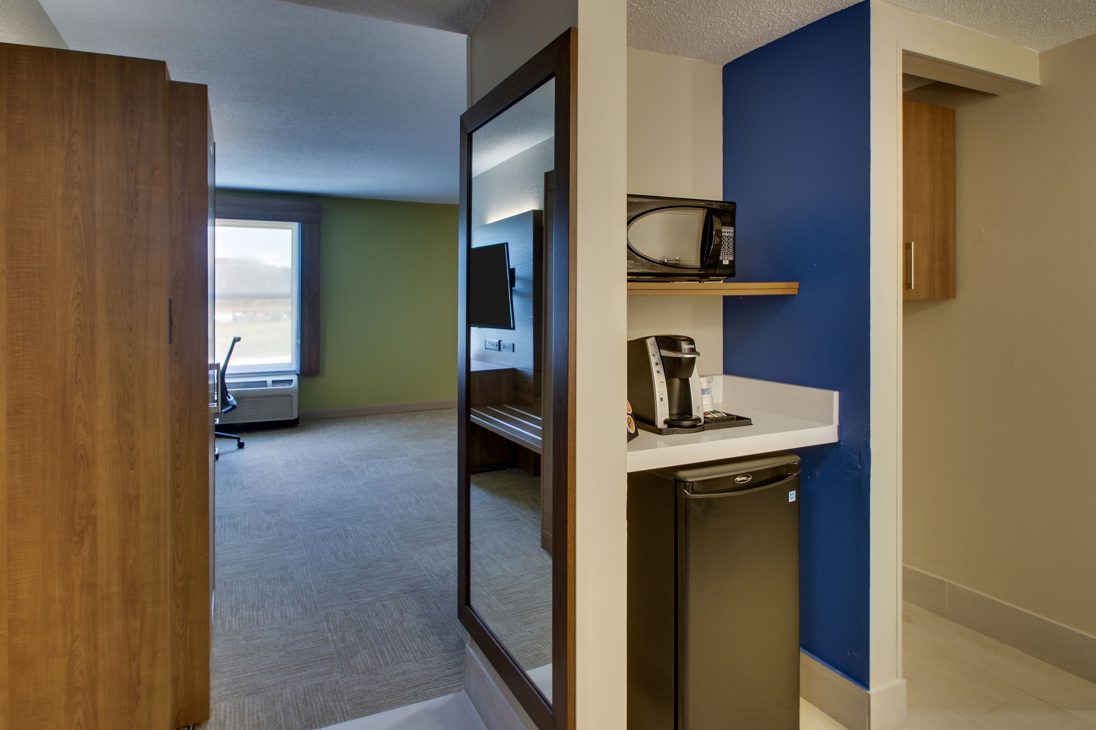 Holiday Inn Express Horse Cave — 19