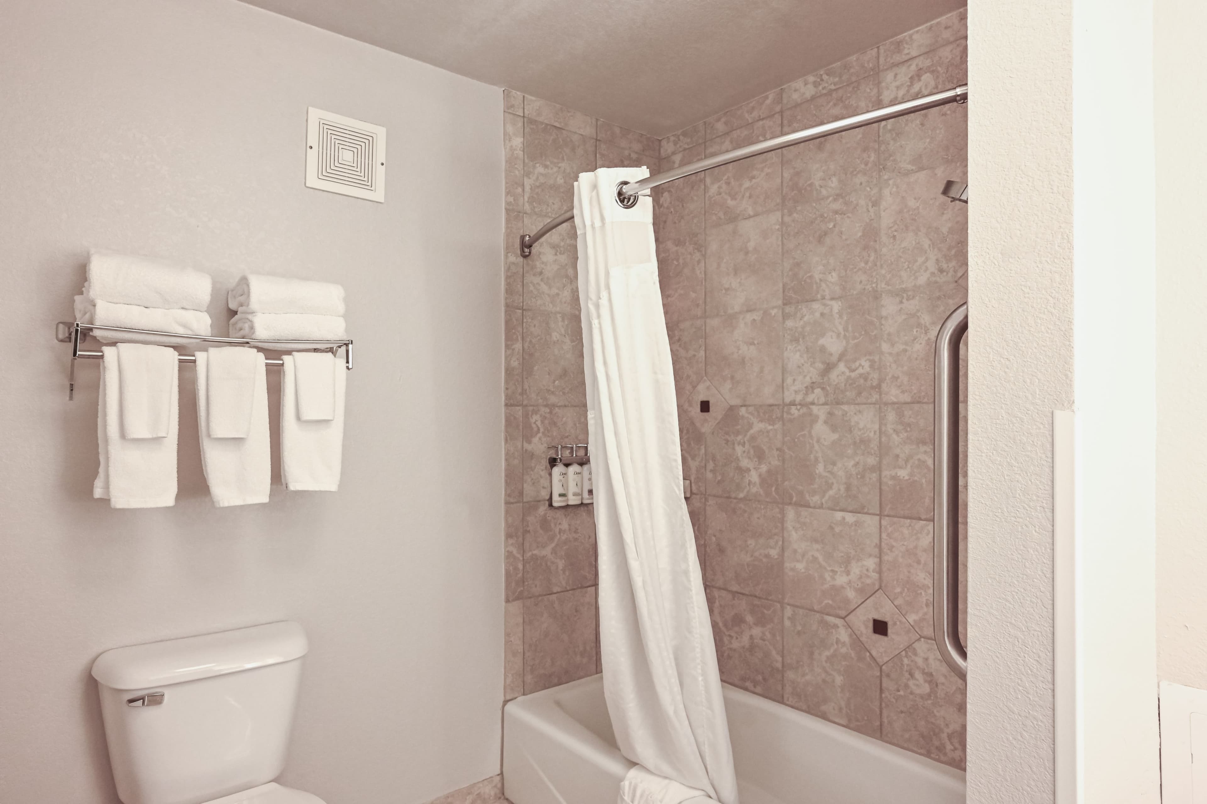 Holiday Inn Express Houghton-Keweenaw — 13