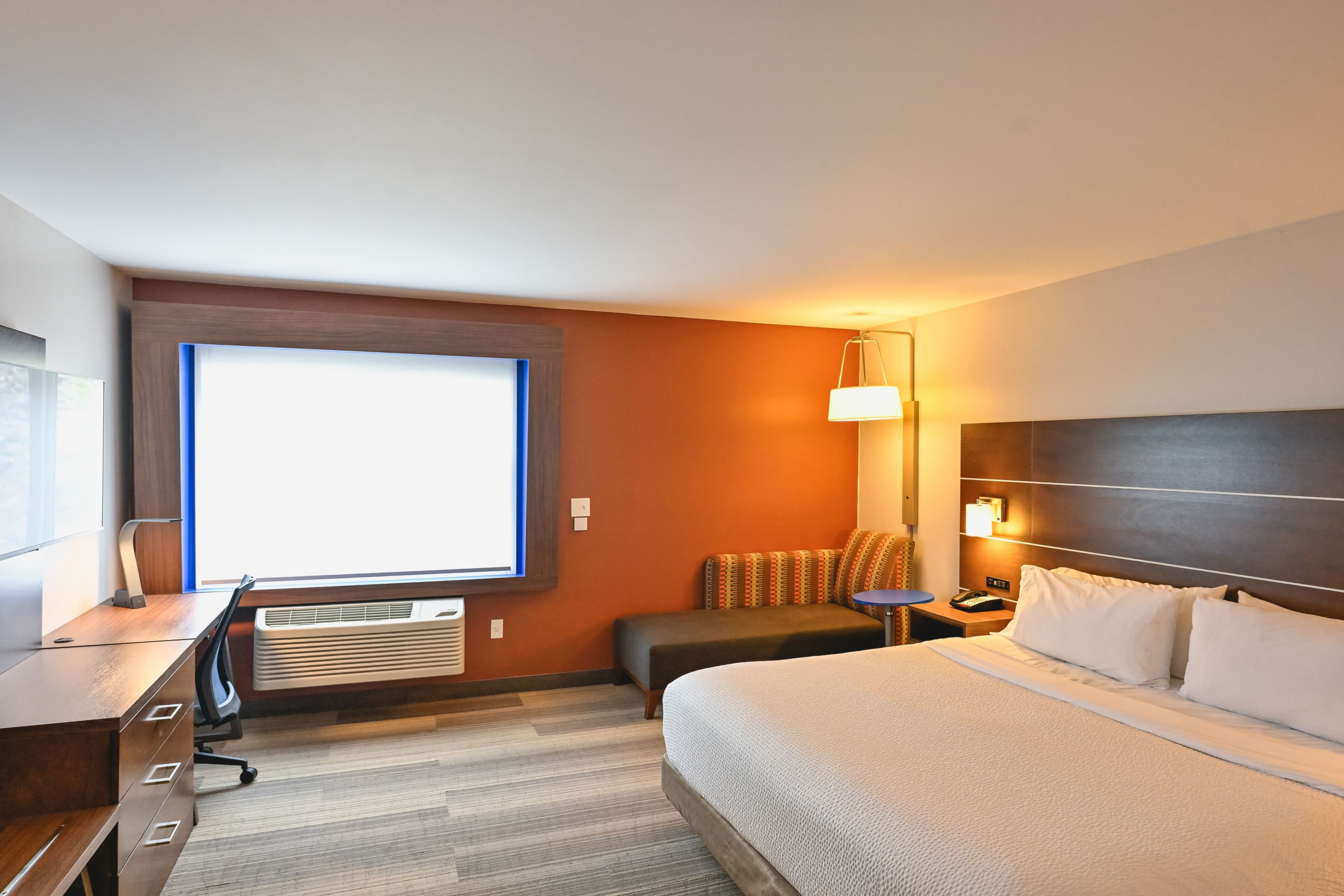 Holiday Inn Express Houghton-Keweenaw — 7