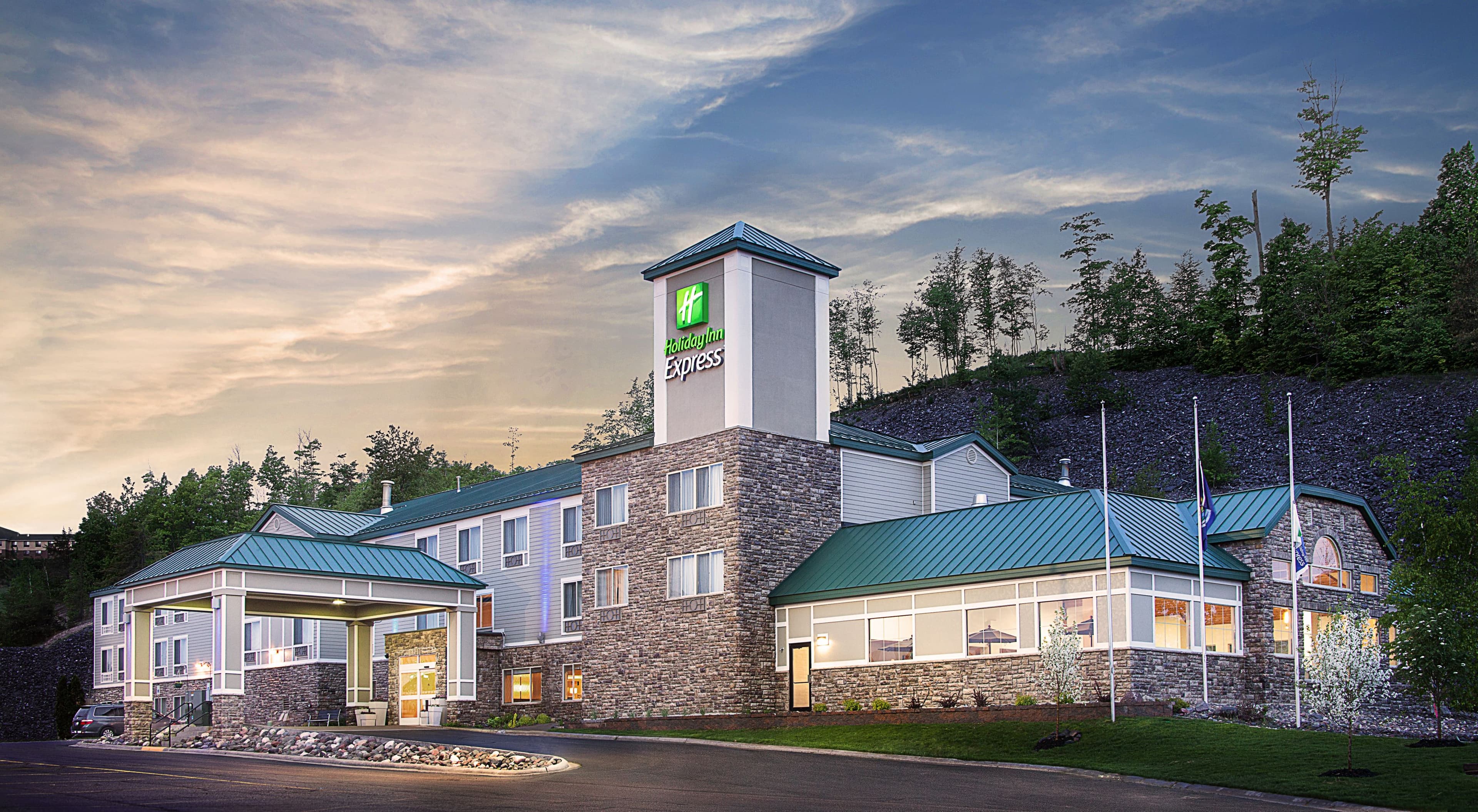 Holiday Inn Express Houghton-Keweenaw - Image 1