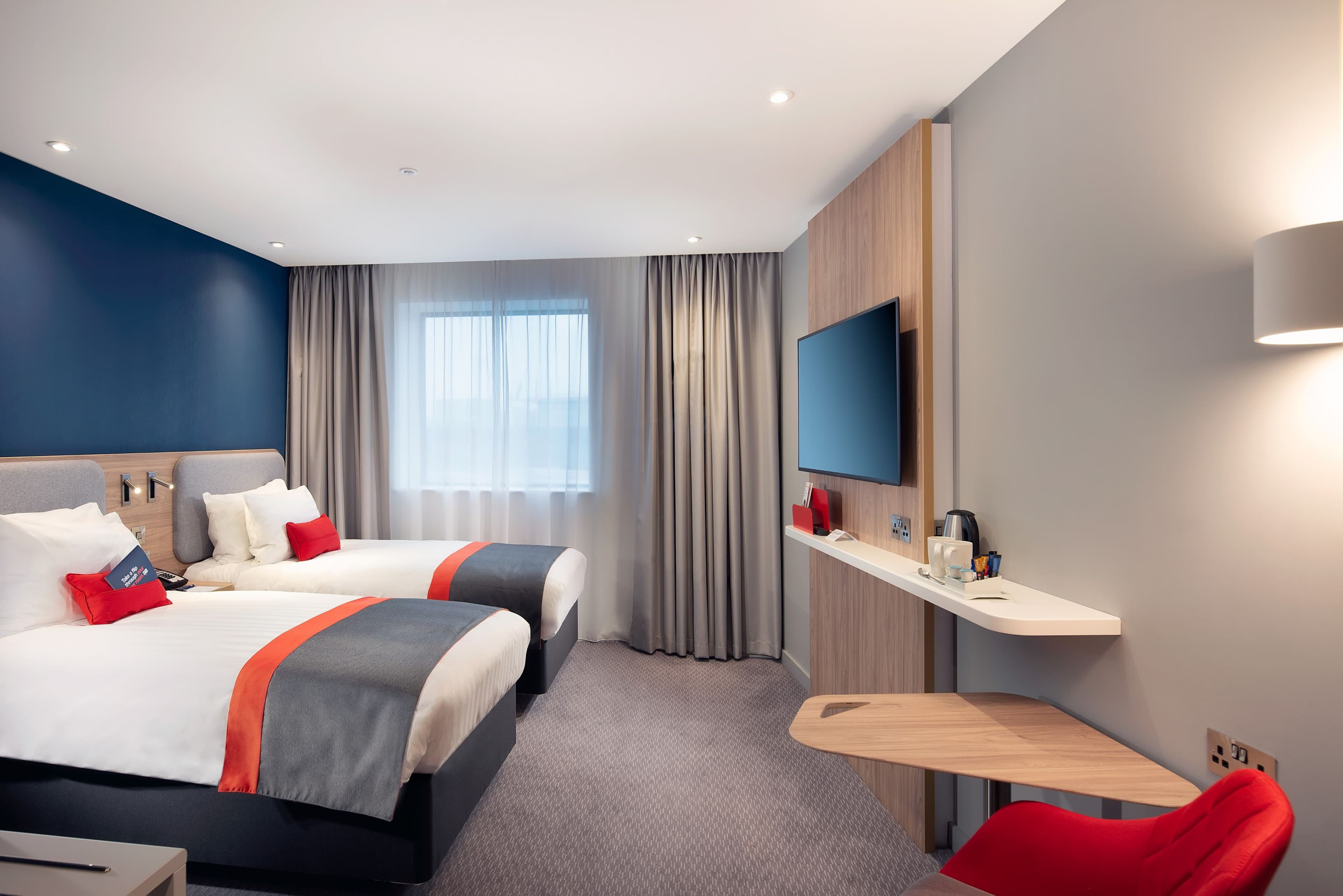 Holiday Inn Express London Heathrow T4 — 14