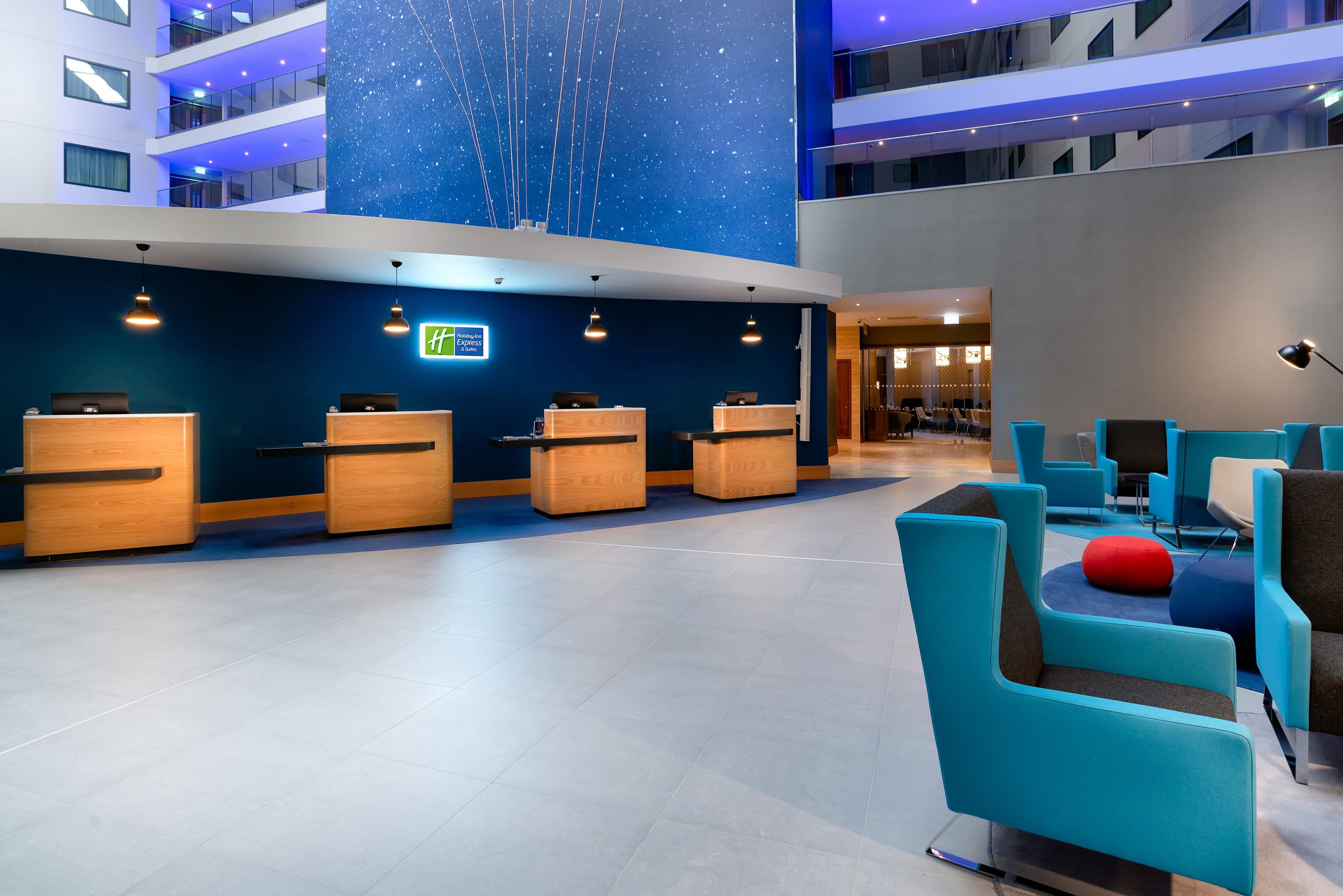 Holiday Inn Express London Heathrow T4 - Image 1