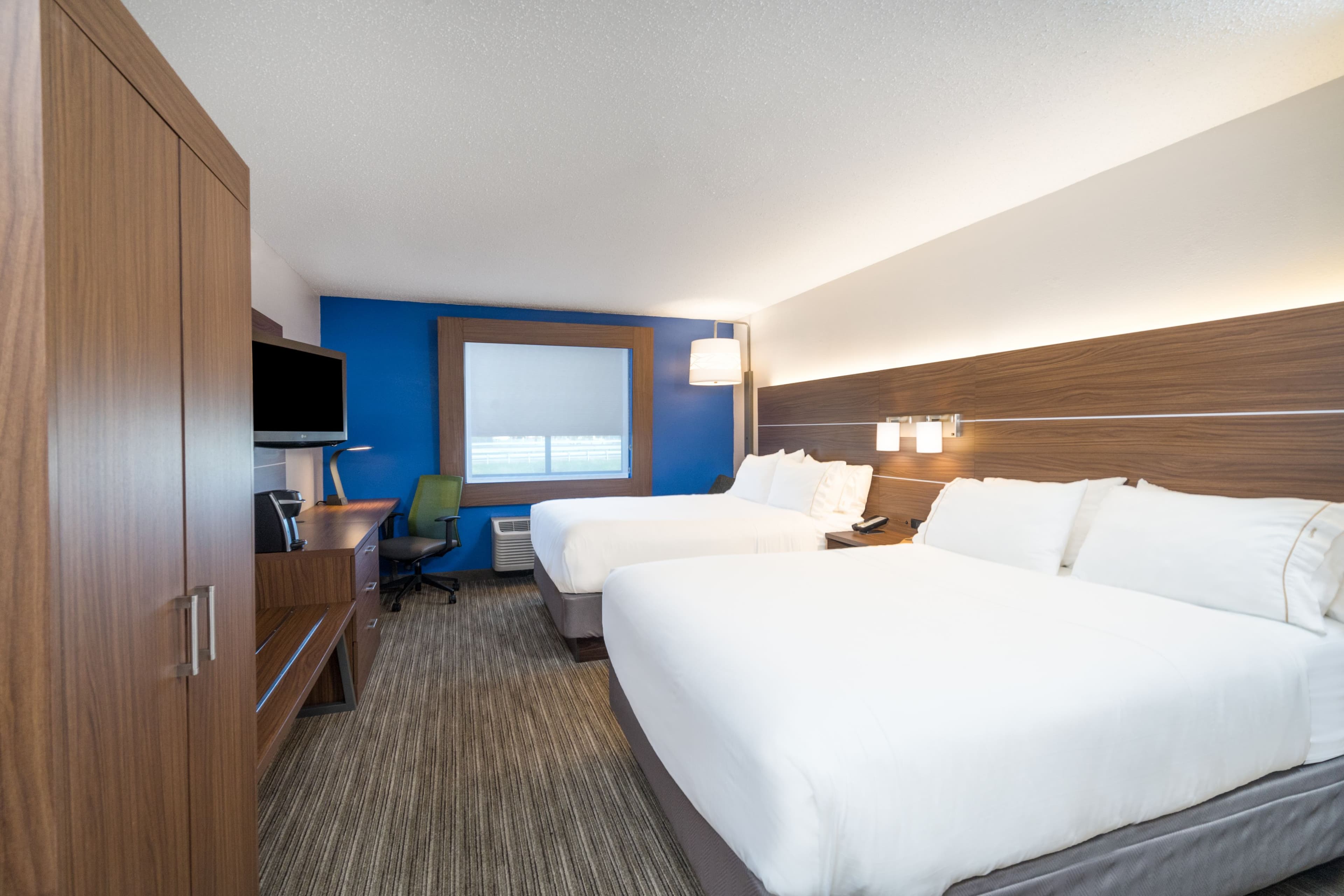 Holiday Inn Express Howe (Sturgis, Mi) — 23
