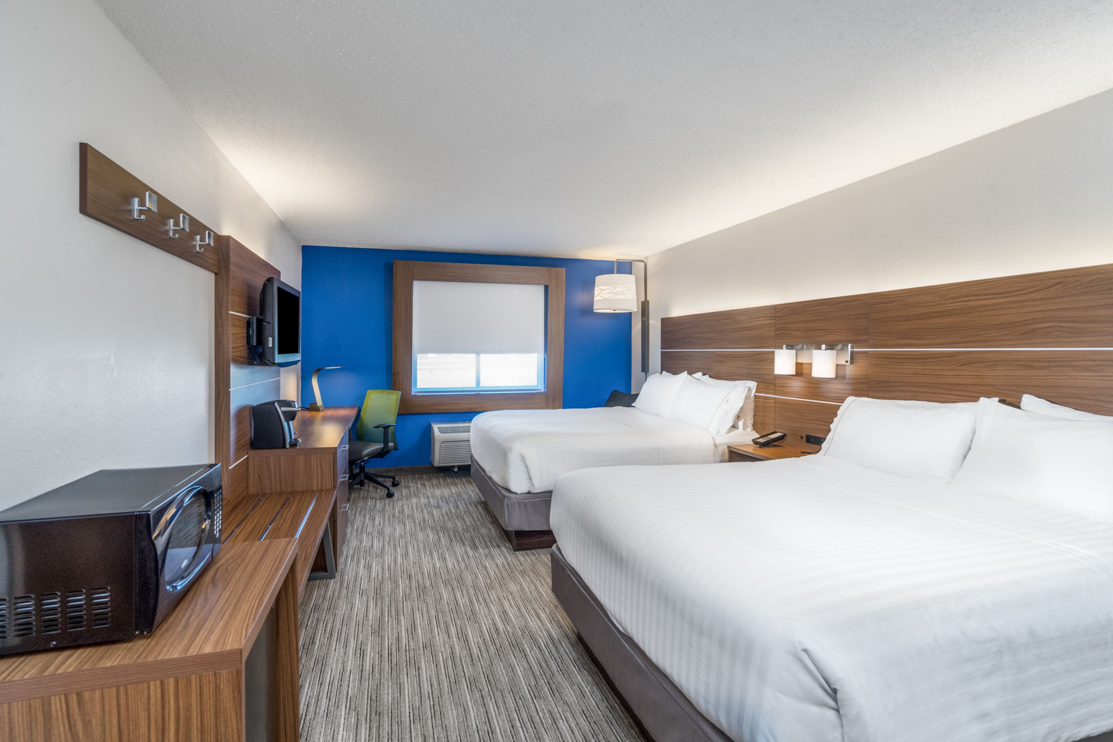 Holiday Inn Express Howe (Sturgis, Mi) — 27