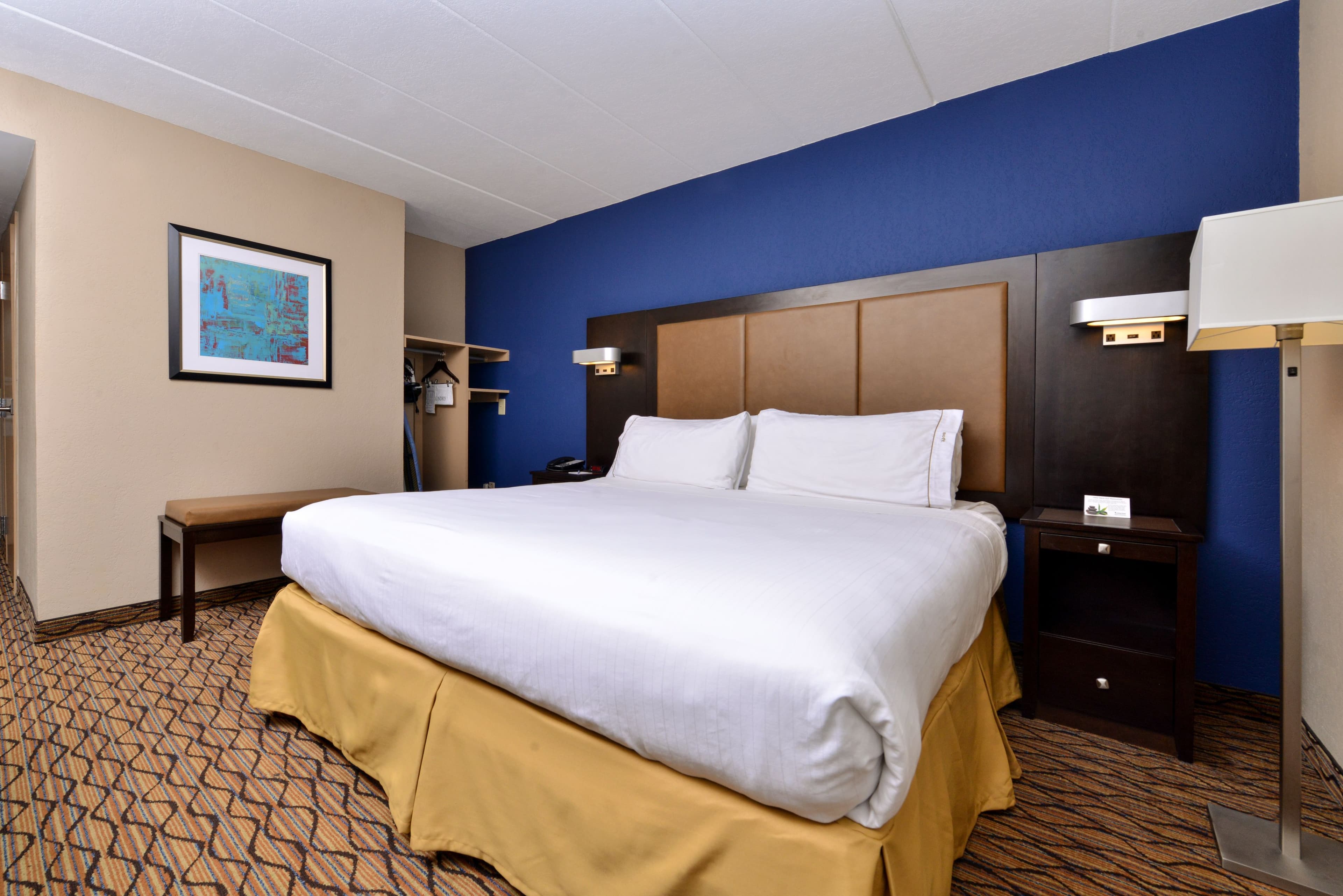 Holiday Inn Express Hunt Valley — 7