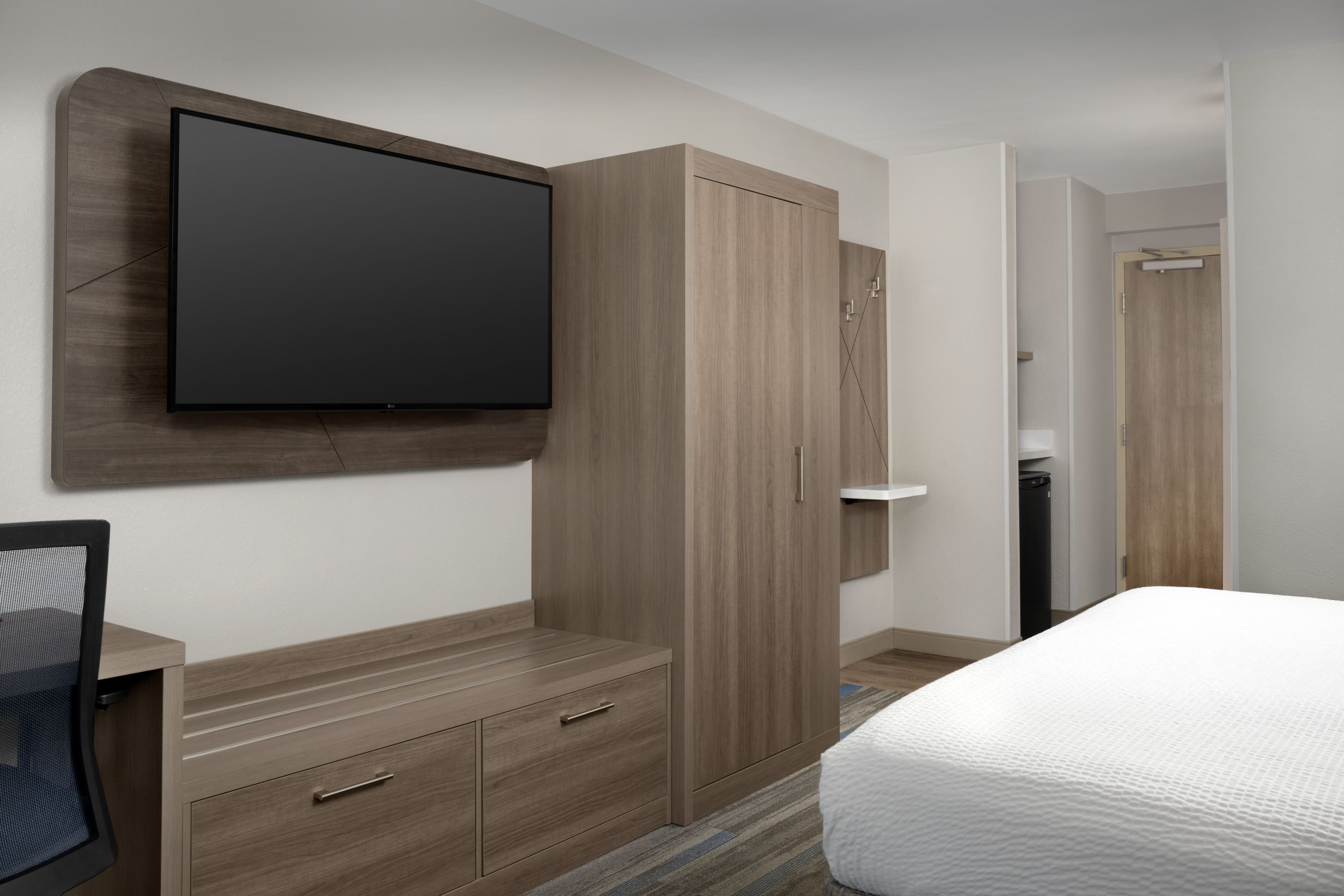 Holiday Inn Express Washington DC - BW Parkway — 6
