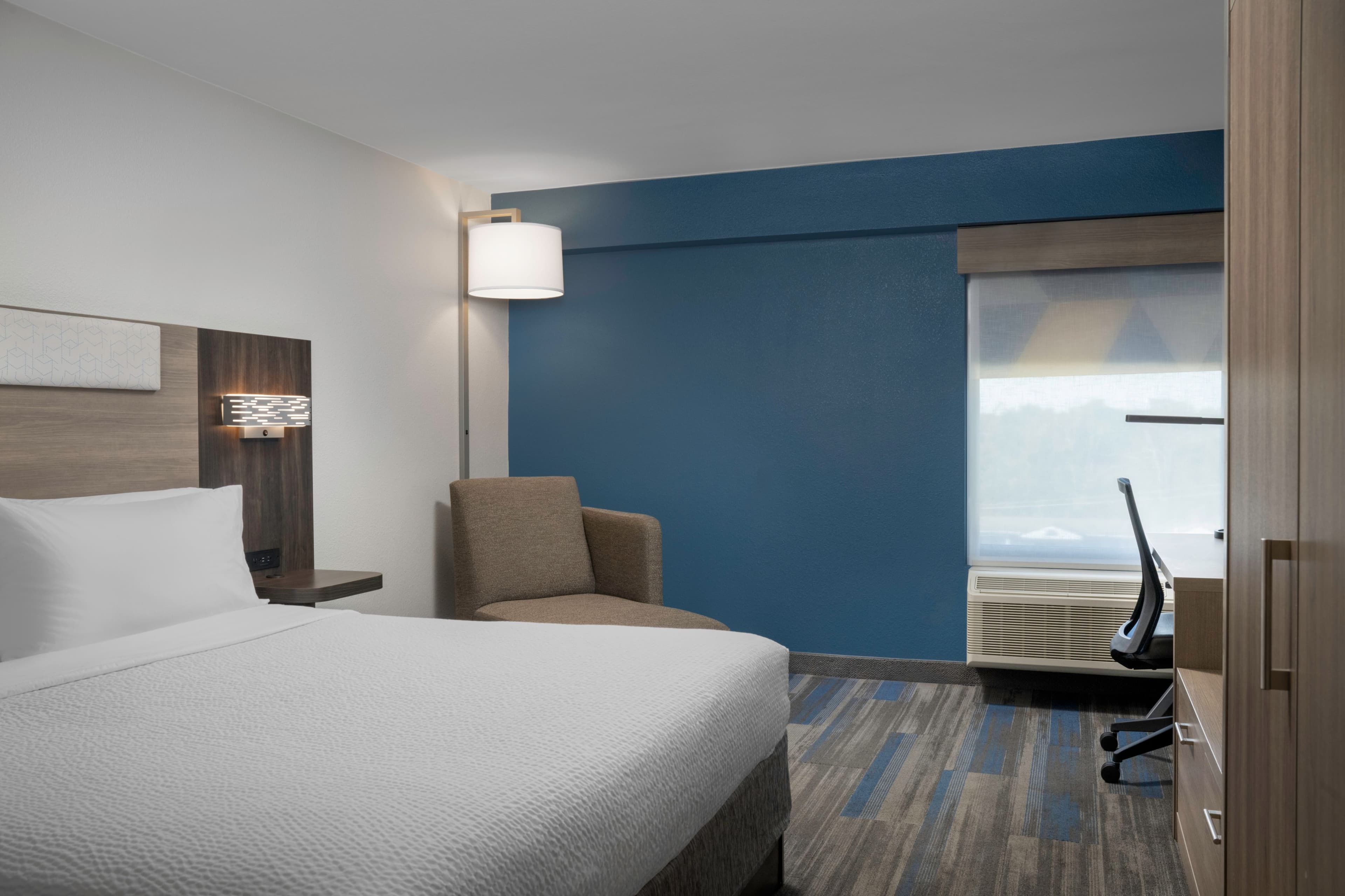 Holiday Inn Express Washington DC - BW Parkway — 2
