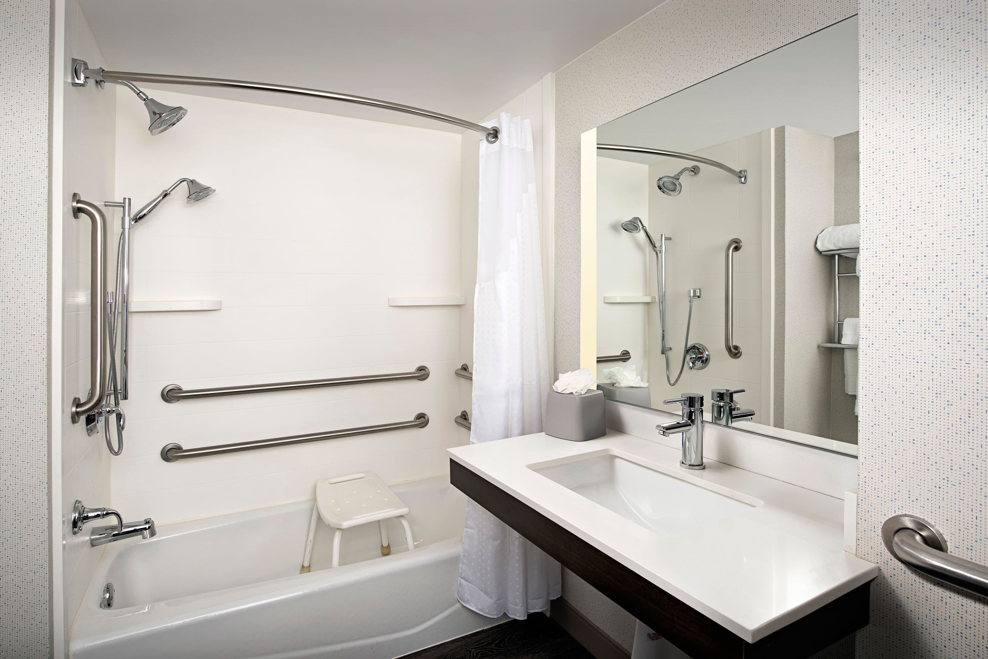 Holiday Inn Express Washington DC - BW Parkway — 7