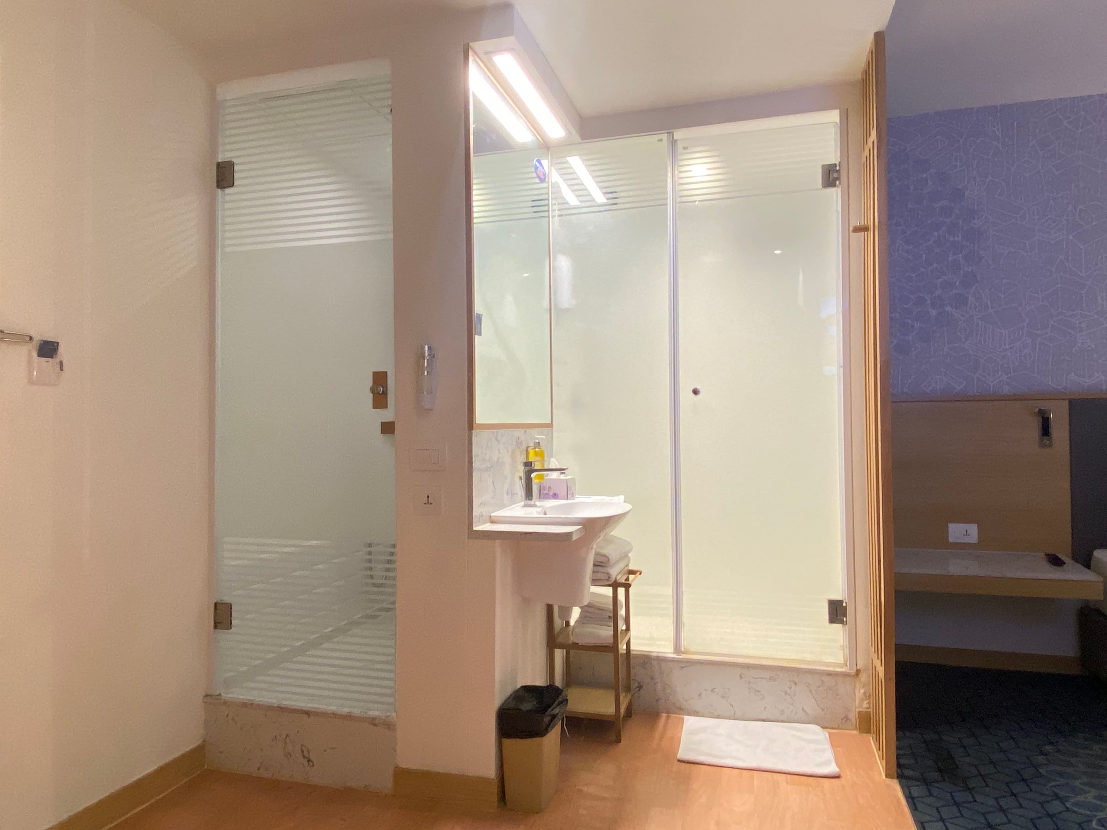 Holiday Inn Express Hyderabad Banjara Hills — 7
