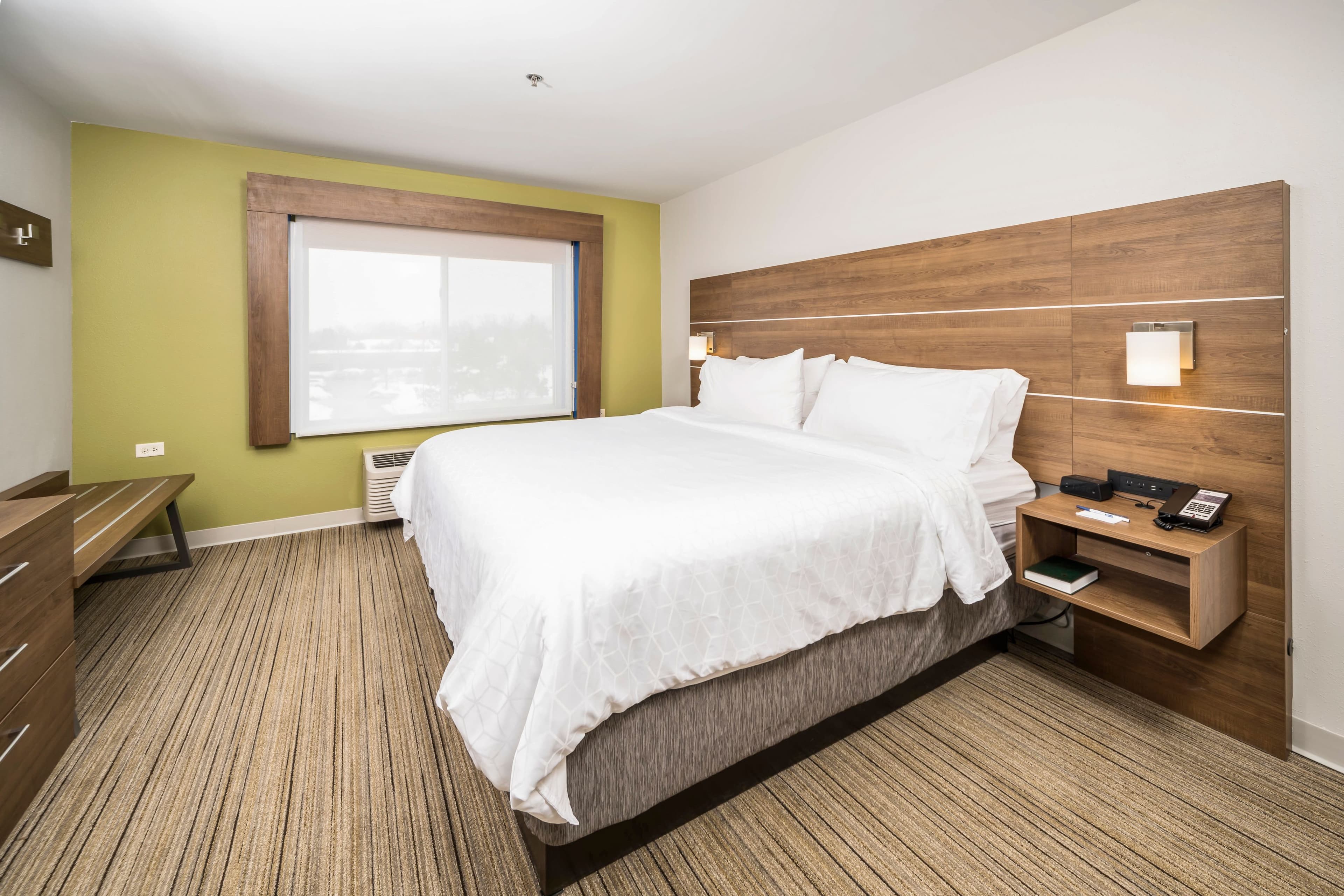 Holiday Inn Express Indianapolis South — 20