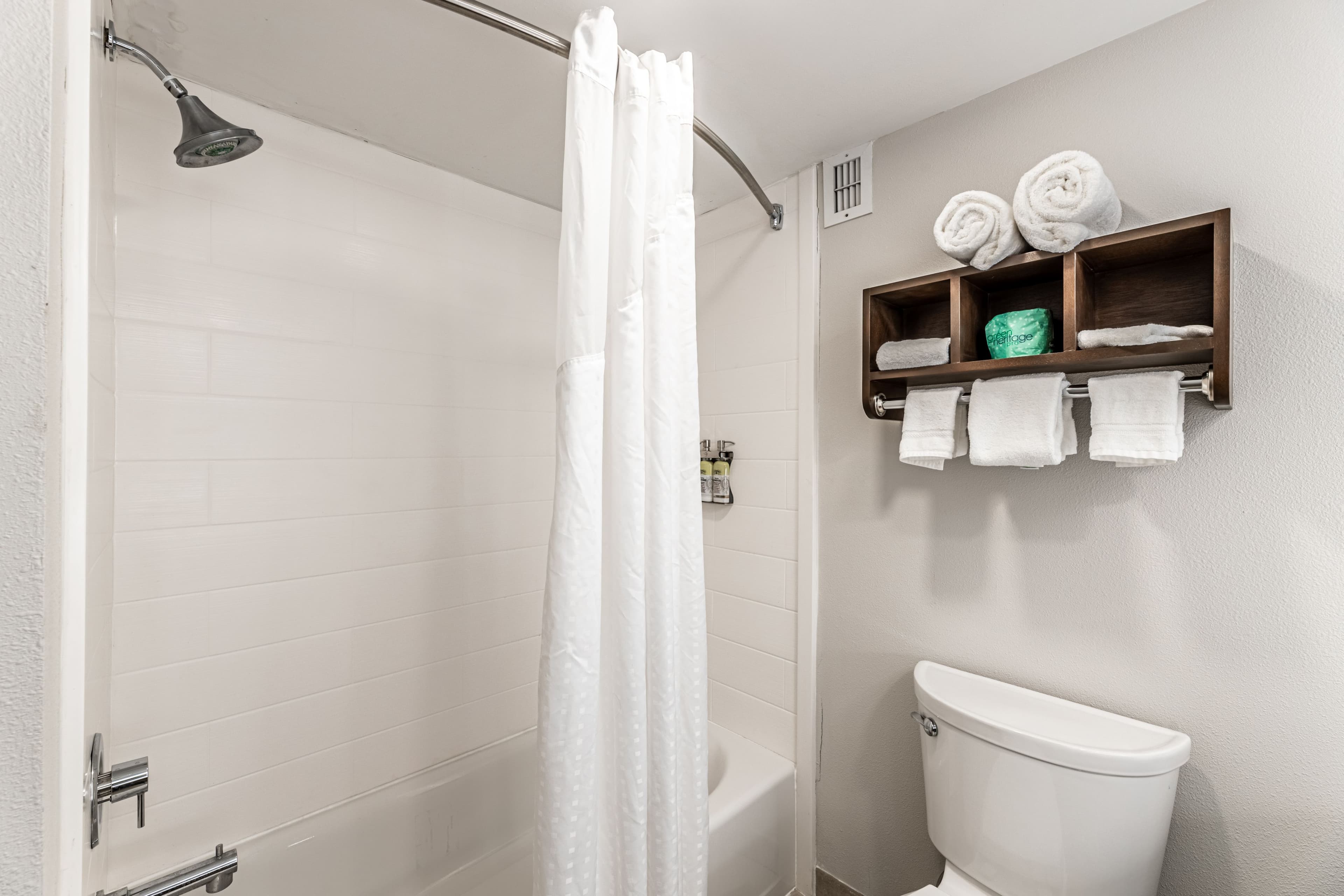 Holiday Inn Express Indianapolis South — 17