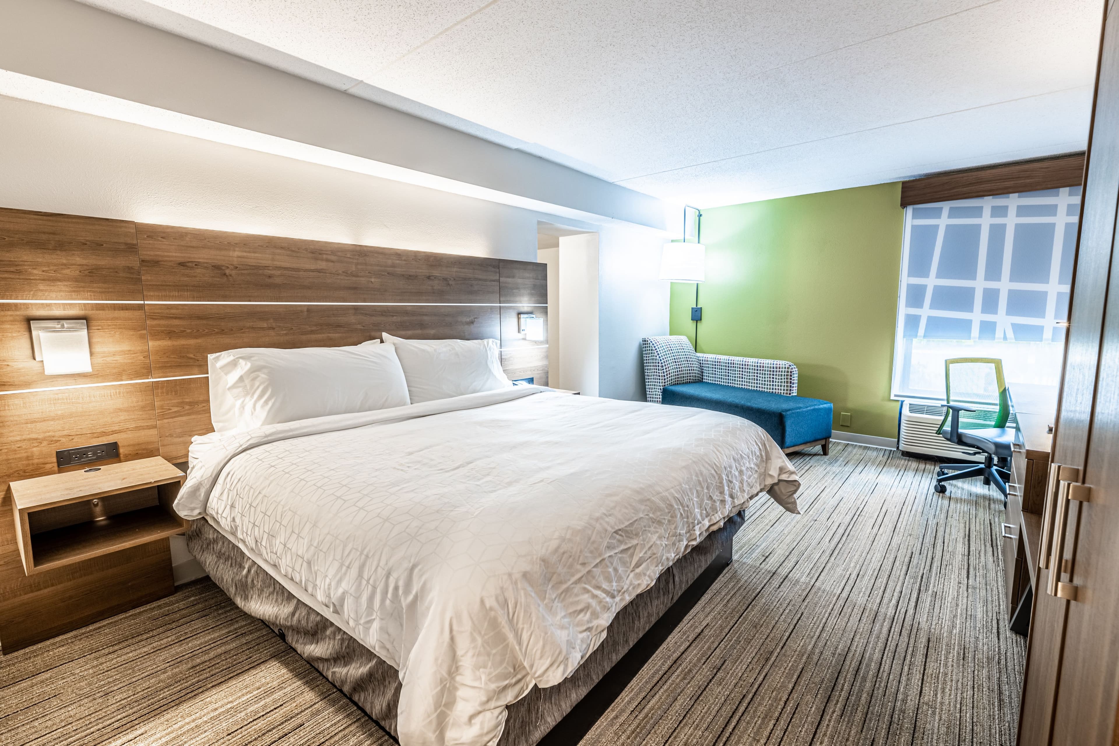 Holiday Inn Express Indianapolis South — 26