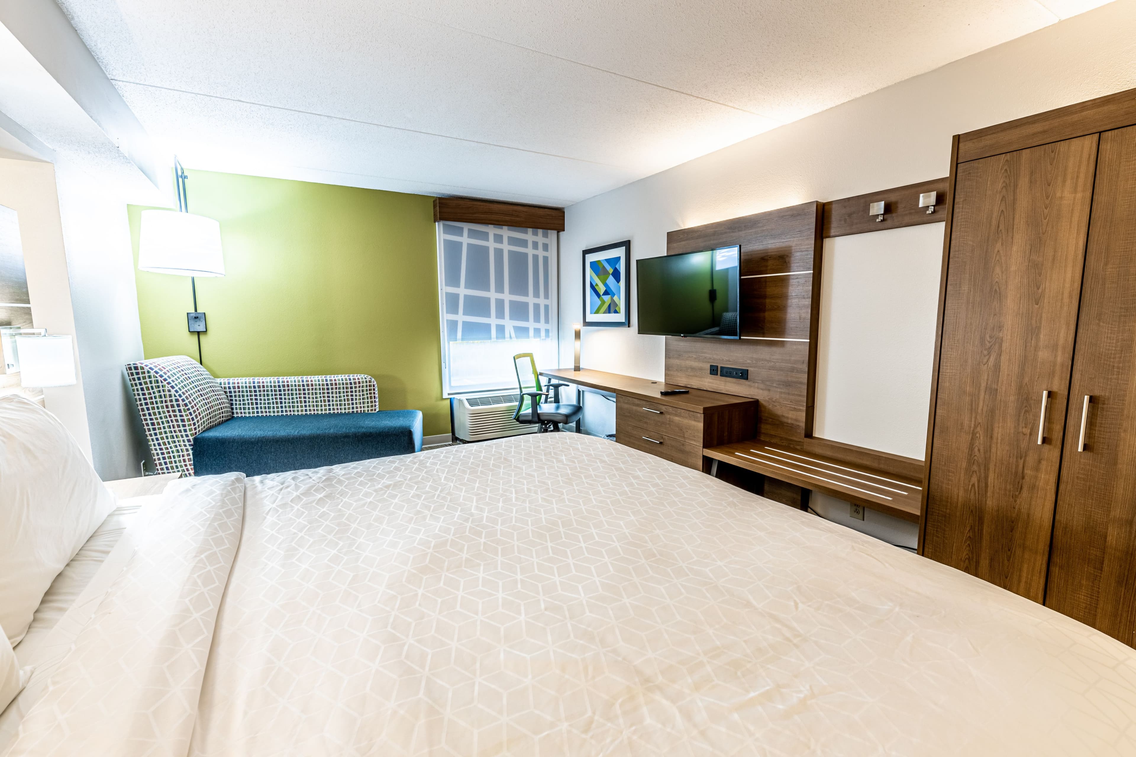Holiday Inn Express Indianapolis South — 15