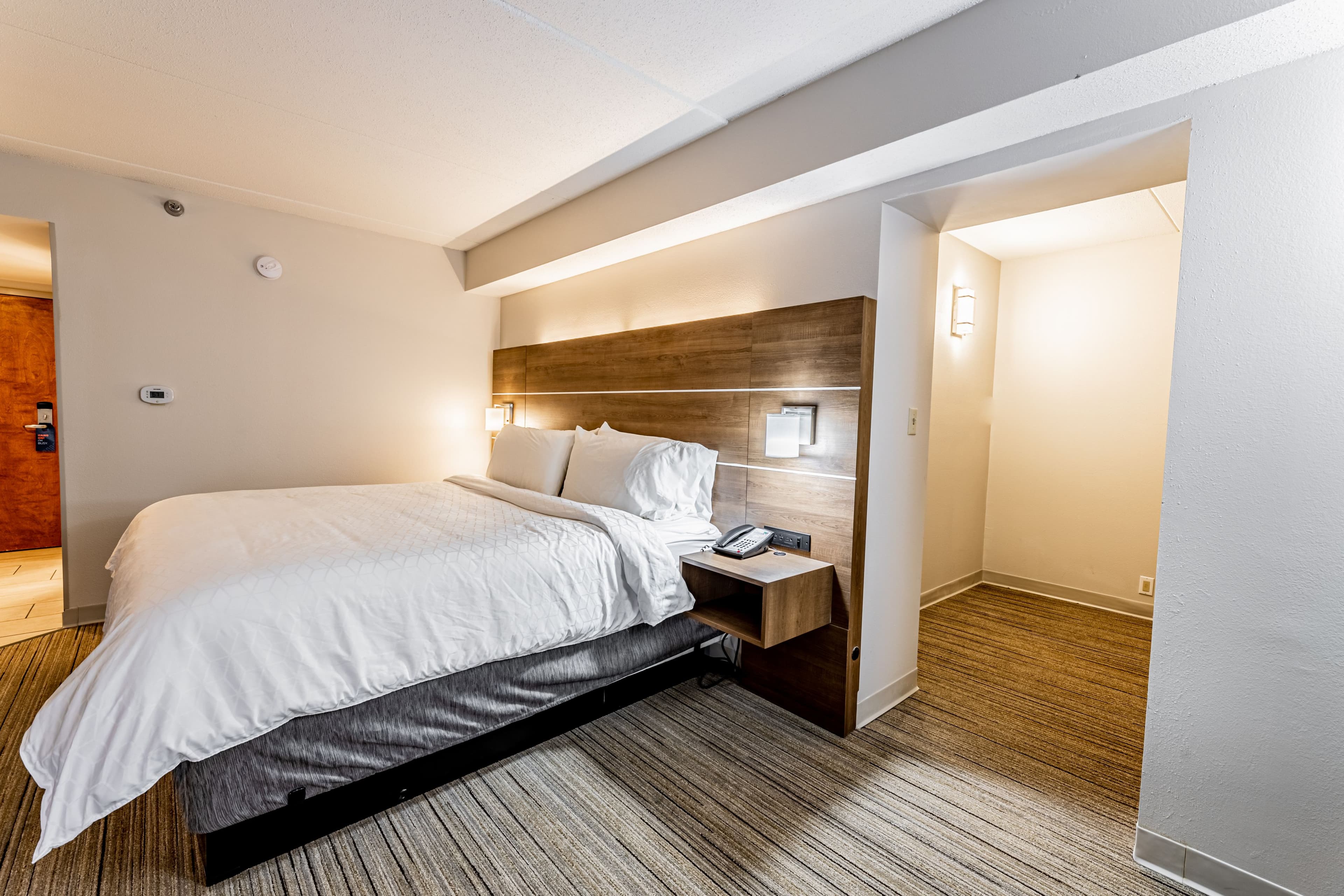 Holiday Inn Express Indianapolis South — 16