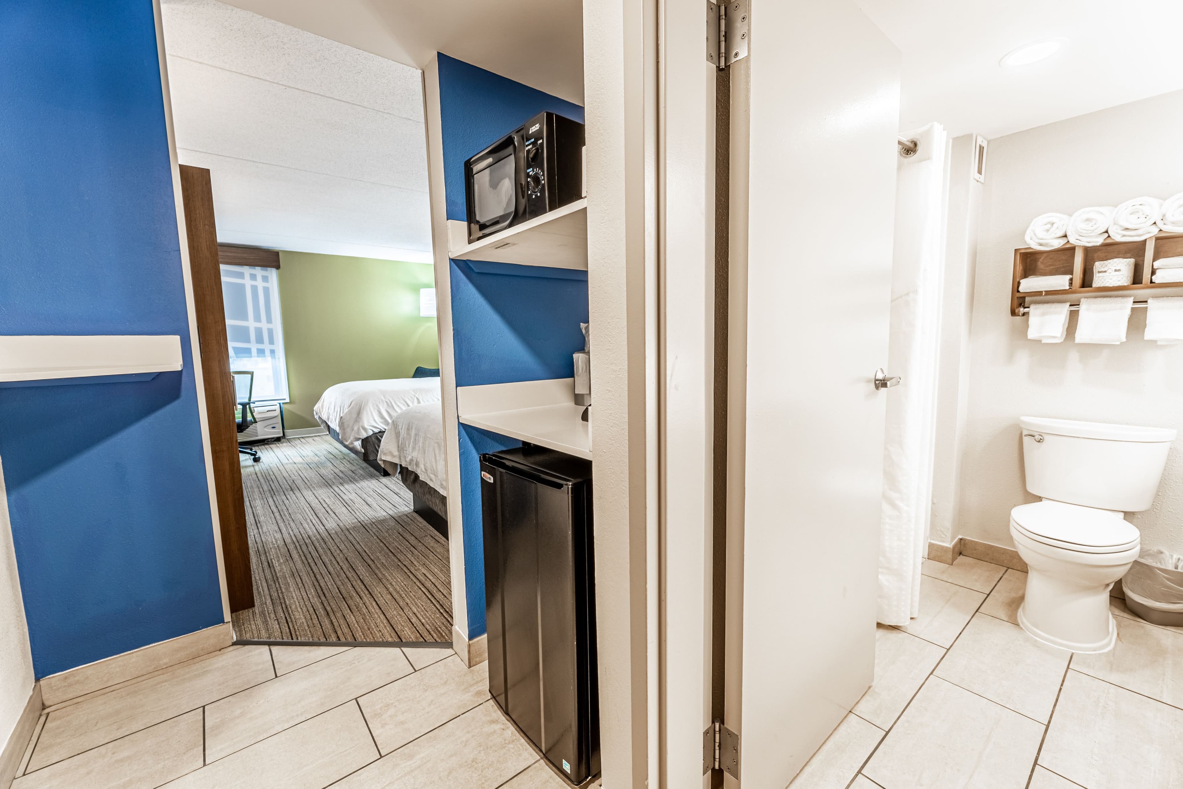Holiday Inn Express Indianapolis South — 119